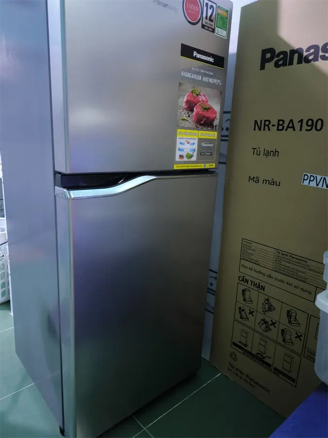Khách hàng review Tủ lạnh Panasonic Inverter 170 lít NR-BA190PPVN 15