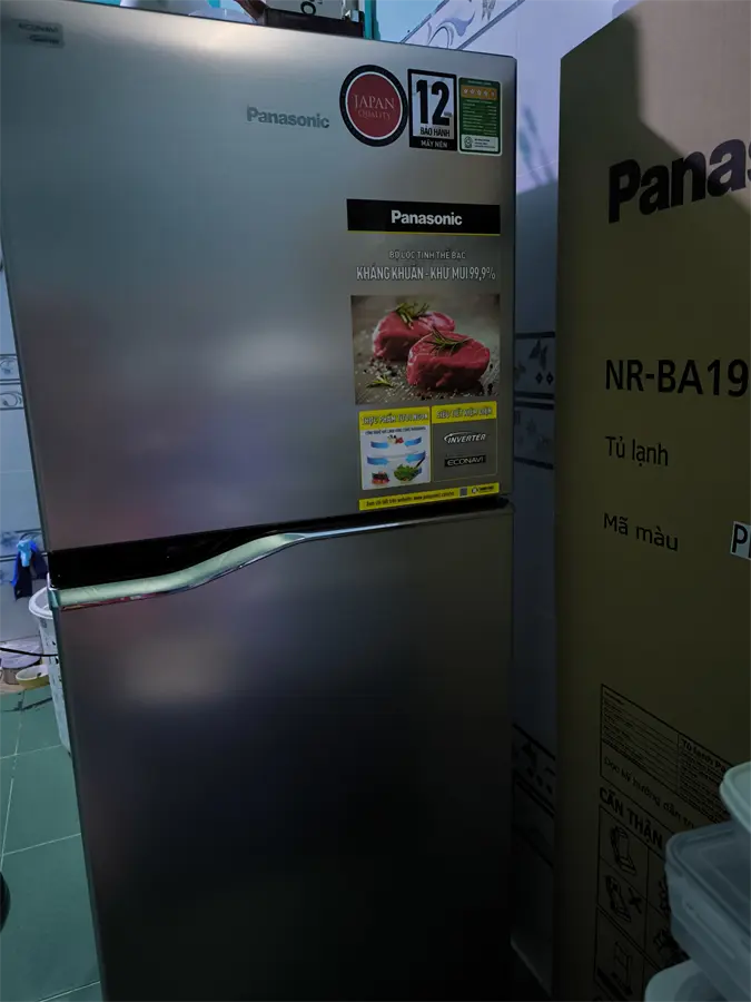 Khách hàng review Tủ lạnh Panasonic Inverter 170 lít NR-BA190PPVN 16