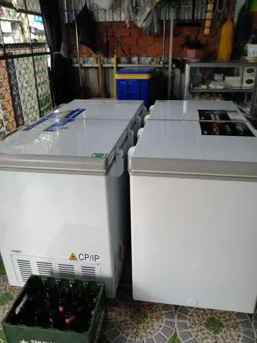 Khách hàng review Tủ đông Aqua Inverter 425 lít AQF-C5701E 3