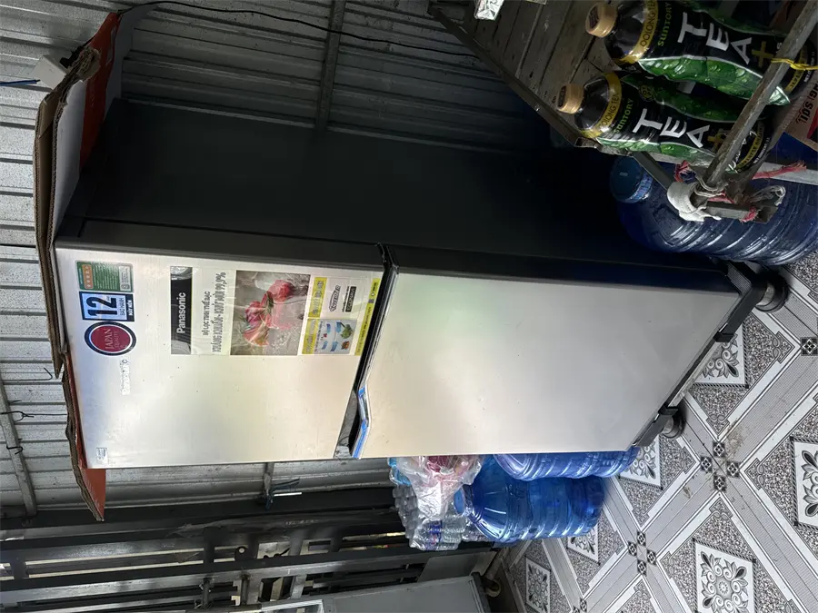 Khách hàng review Tủ lạnh Panasonic Inverter 170 lít NR-BA190PPVN 11