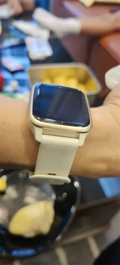 Khách hàng review Garmin Venu SQ 2 Music 40.6mm dây silicone 2