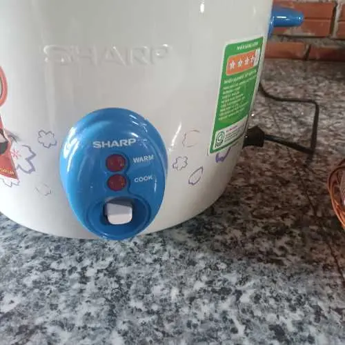 Khách hàng review Nồi cơm nắp rời Sharp 1.8 lít KSH-D19V 1