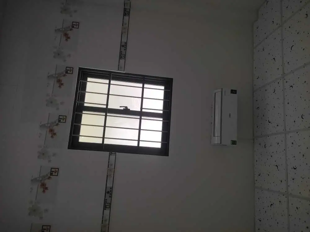 Khách hàng review Máy lạnh AQUA Inverter 1 HP AQA-RUV10RB2 3