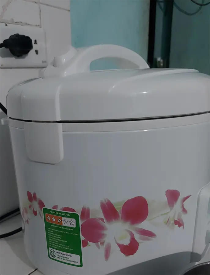 Khách hàng review Nồi cơm nắp gài Panasonic 1.8 lít SR-MVN18FRAX 1