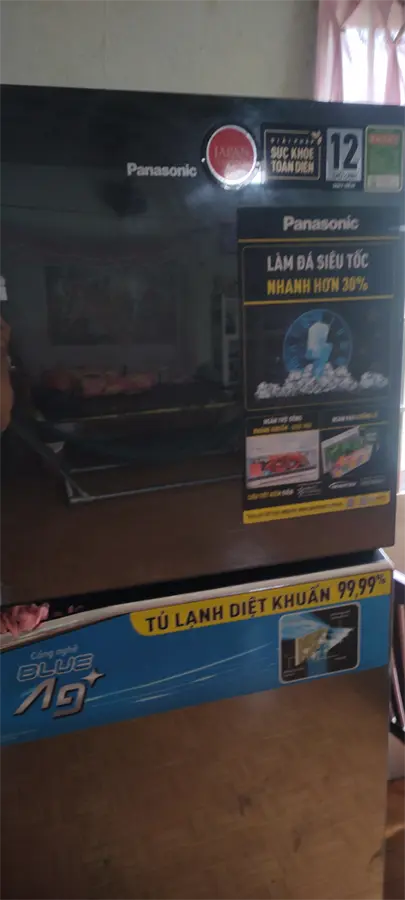 Khách hàng review Tủ lạnh Panasonic Inverter 326 lít NR-TL351VGMV 34