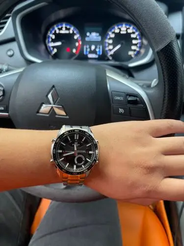 Khách hàng review Đồng hồ Nam Edifice Casio EFV-C100D-1AVDF 2