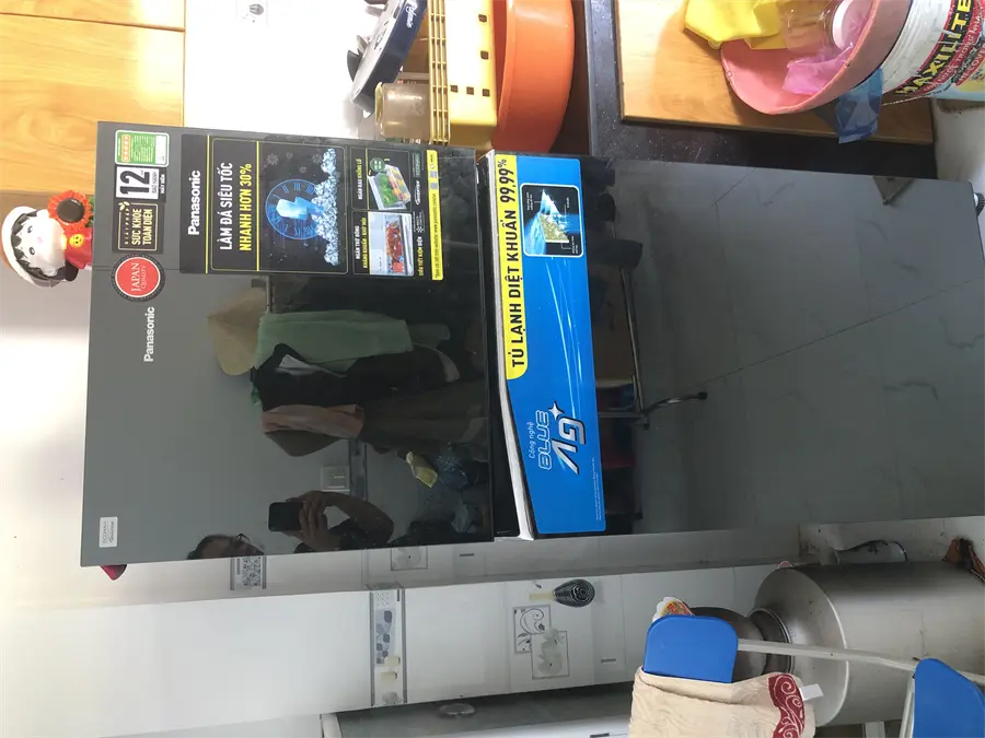Khách hàng review Tủ lạnh Panasonic Inverter 326 lít NR-TL351VGMV 32