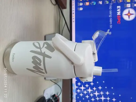 Khách hàng review Bình giữ nhiệt inox 950 ml Delites XB-22157 4