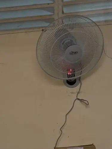 Khách hàng review Quạt treo tường Lifan 3 cánh TE-1688 50W 1