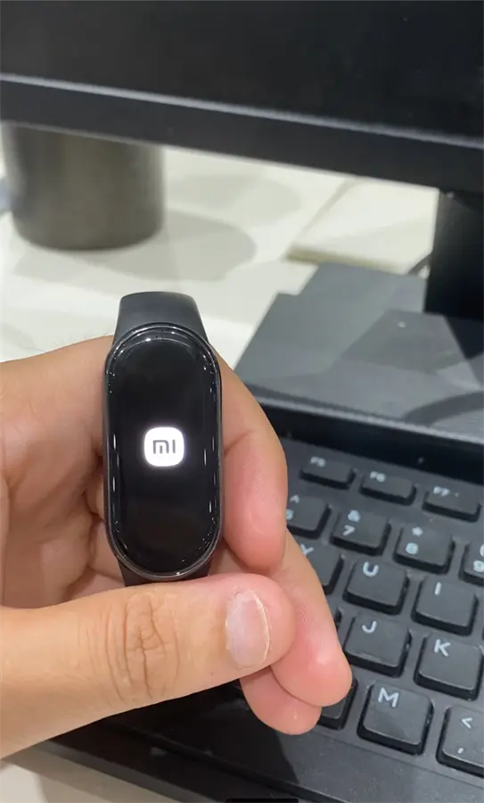 Khách hàng review Vòng đeo tay thông minh Mi Band 8 5