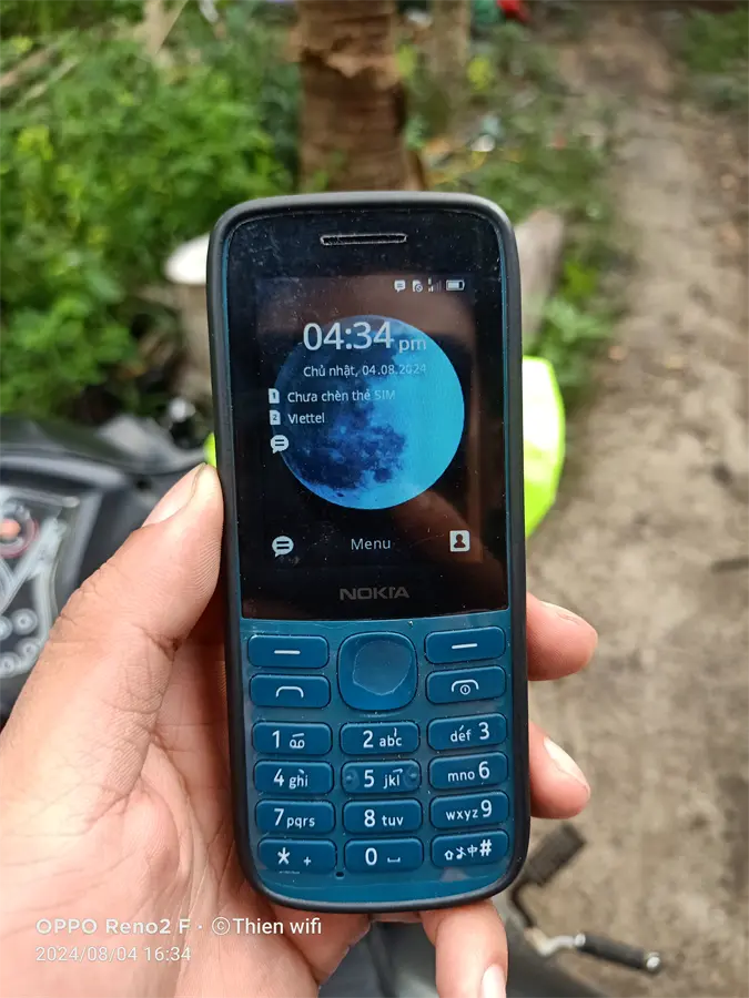 Khách hàng review Điện thoại Nokia 215 4G 3