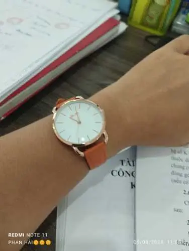 Khách hàng review Đồng hồ ELIO 35.7 mm Nữ EL011-01 4