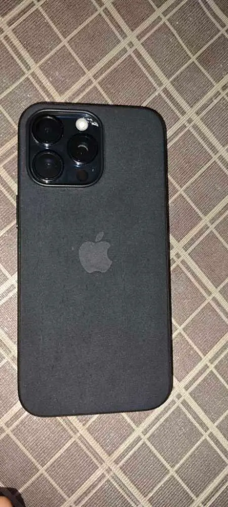 Khách hàng review Ốp lưng Magsafe iPhone 15 Pro Max Vải tinh dệt Apple 1