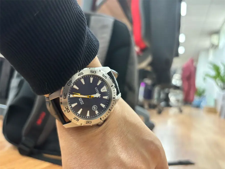 Khách hàng review Đồng hồ CITIZEN 42 mm Nam BI1041-22L 1