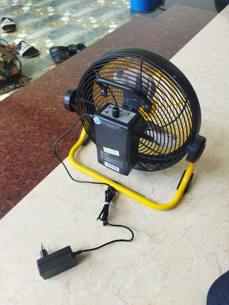 Khách hàng review Quạt sạc điện AC 3 cánh ARF01D113 10W 3