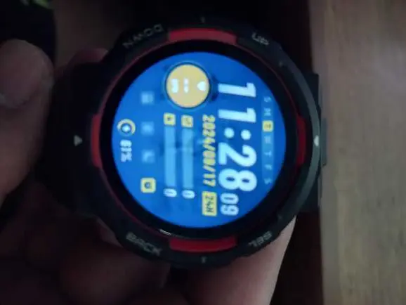 Khách hàng review Amazfit Active Edge 46.6mm dây silicone 1