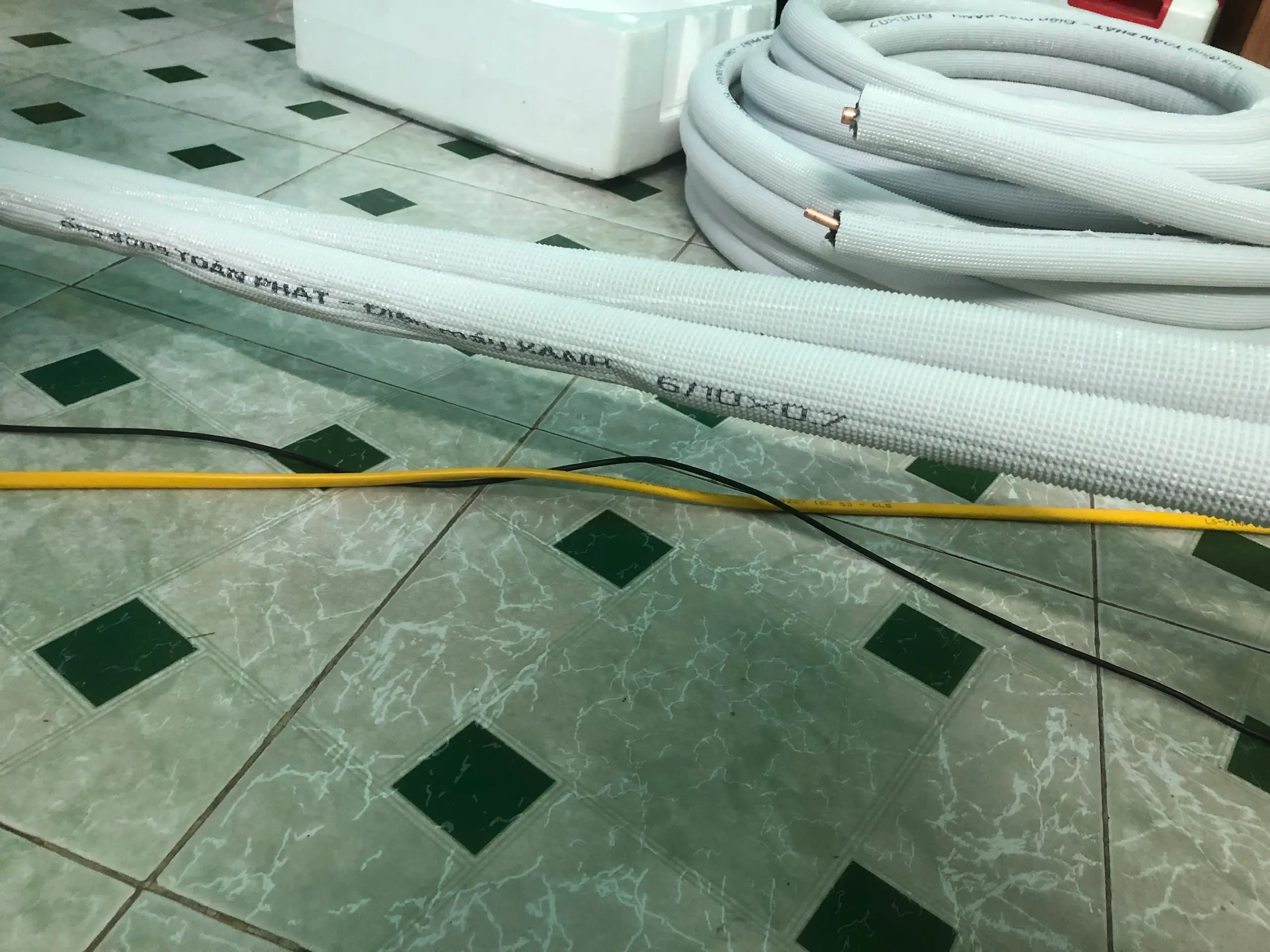 Khách hàng review Máy lạnh Funiki Inverter 2 HP HIC18TMU.ST3 2