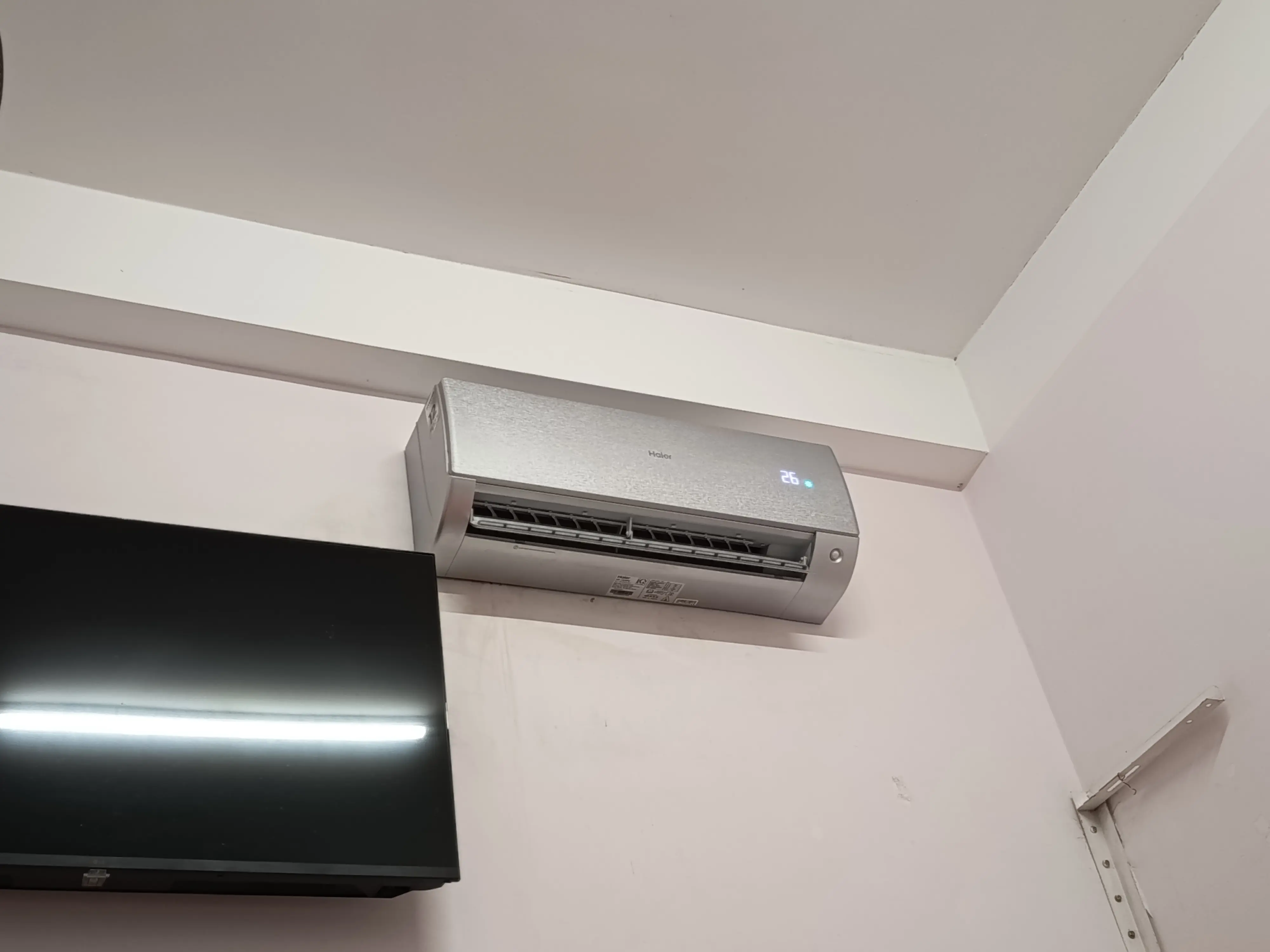 Khách hàng review Máy lạnh Haier Inverter 1.5 HP HR-13VSP 1