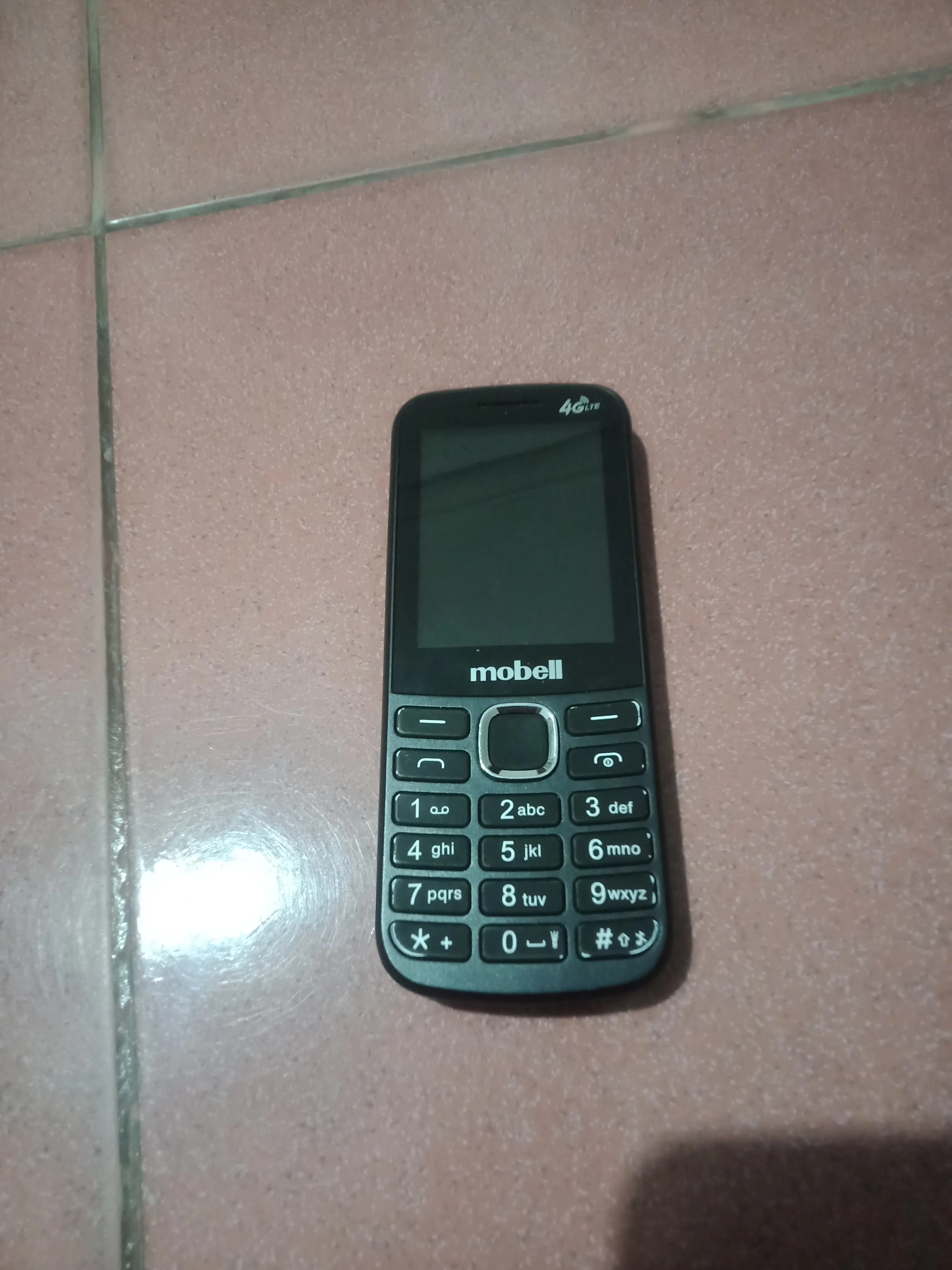 Khách hàng review Điện thoại Mobell M331 4G 1