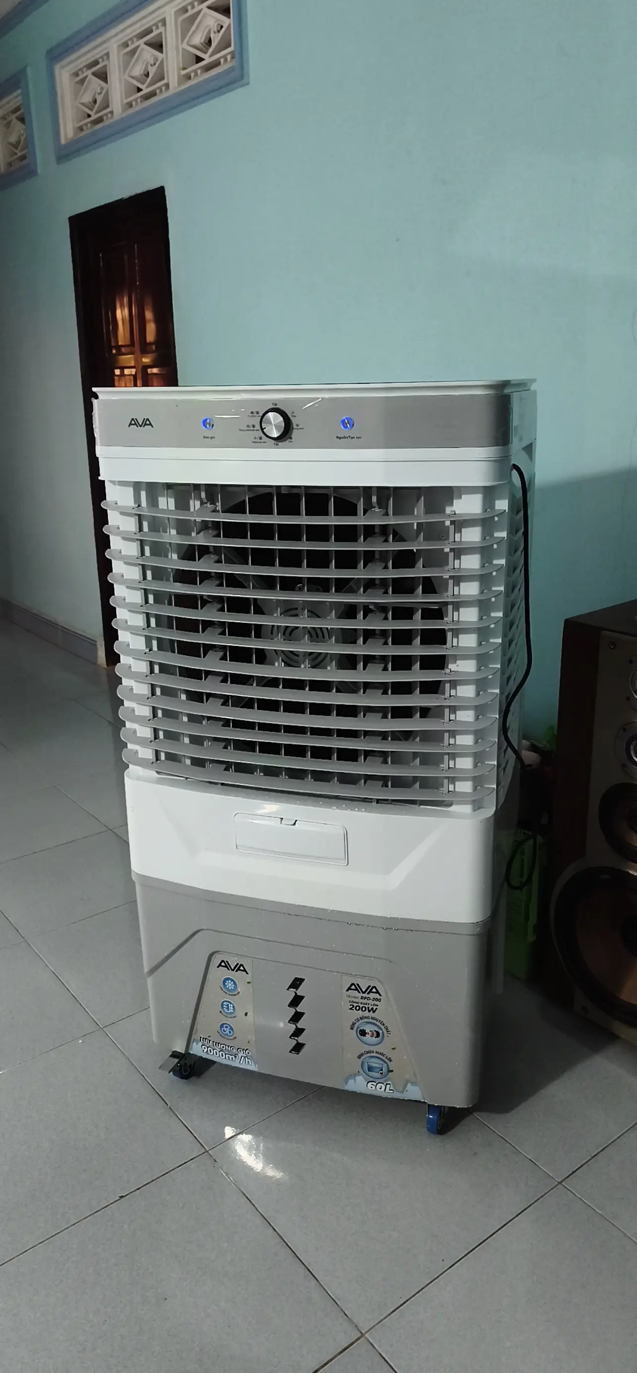 Khách hàng review Quạt điều hòa AVA RPD-200 200W Trắng - Xám 2