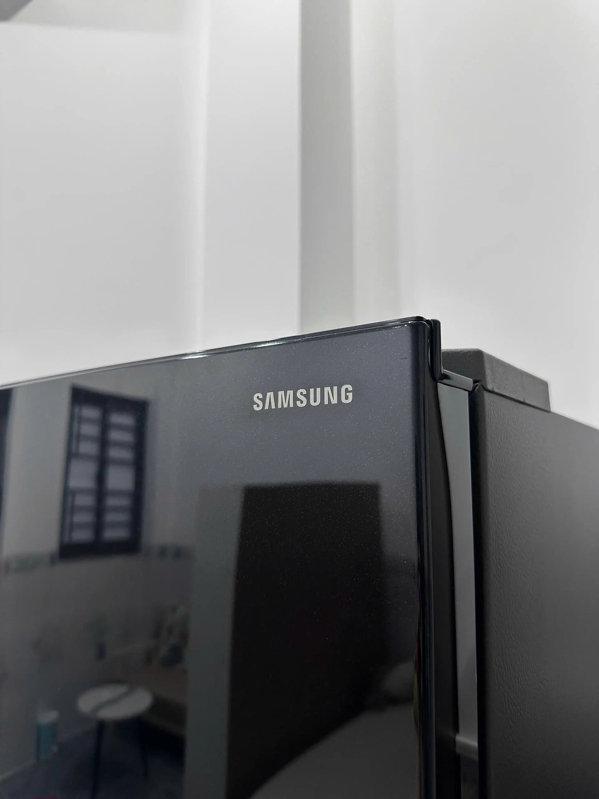 Khách hàng review Tủ lạnh Samsung Inverter 256 lít RT25M4032BU/SV 1