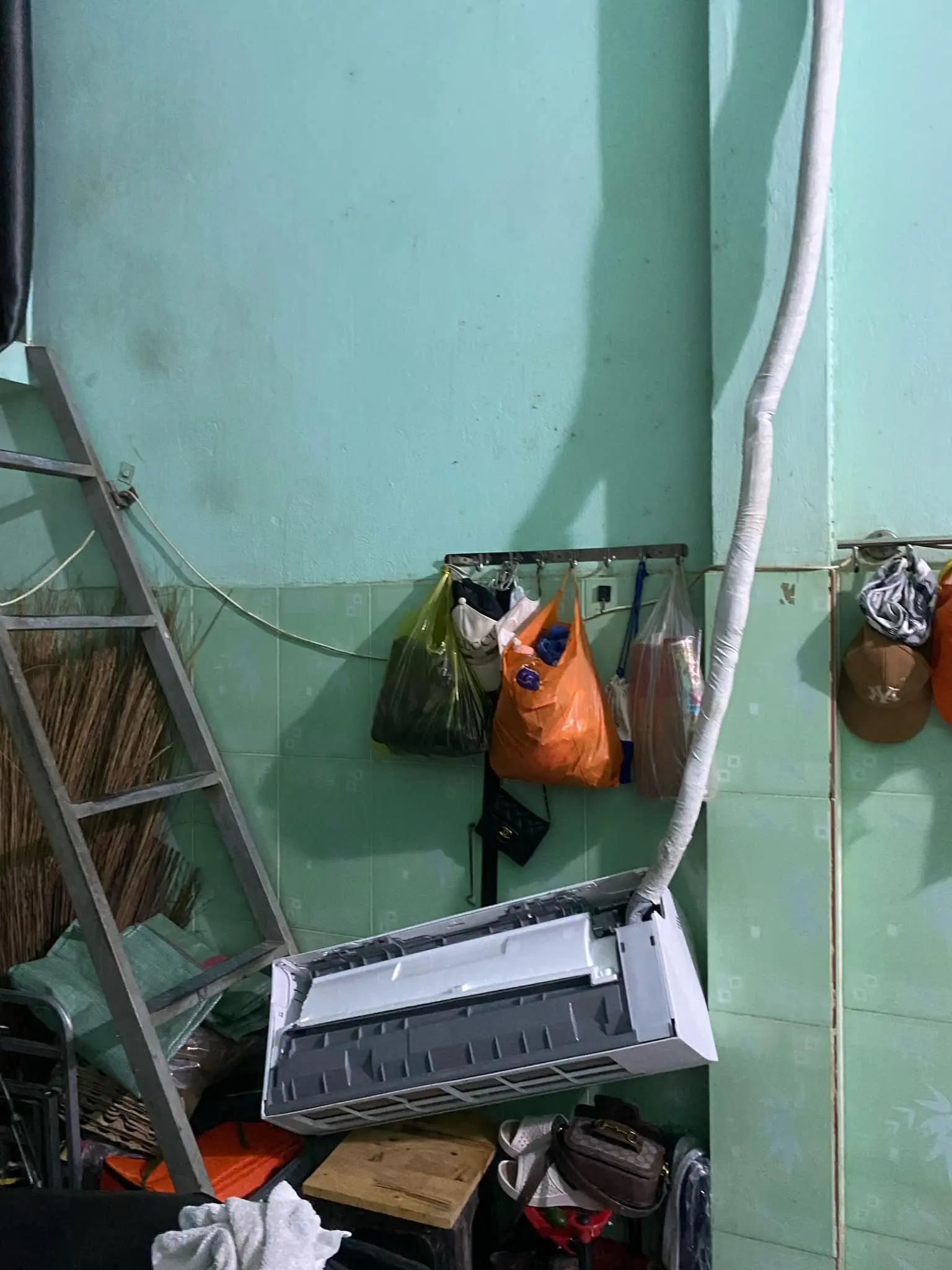 Khách hàng review Máy lạnh Daikin Inverter 1 HP FTKY25WMVMV 1