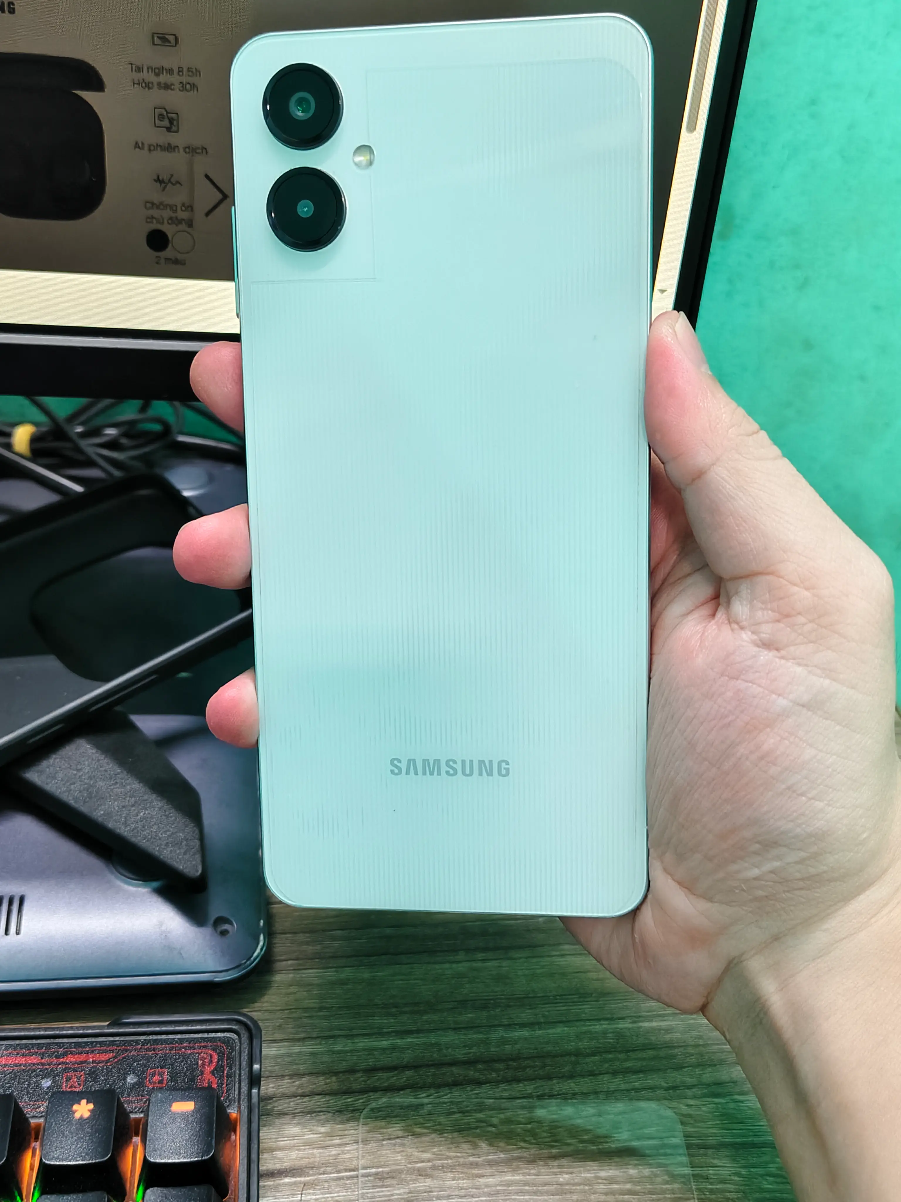 Khách hàng review Điện thoại Samsung Galaxy A06 5G 6GB/128GB 3