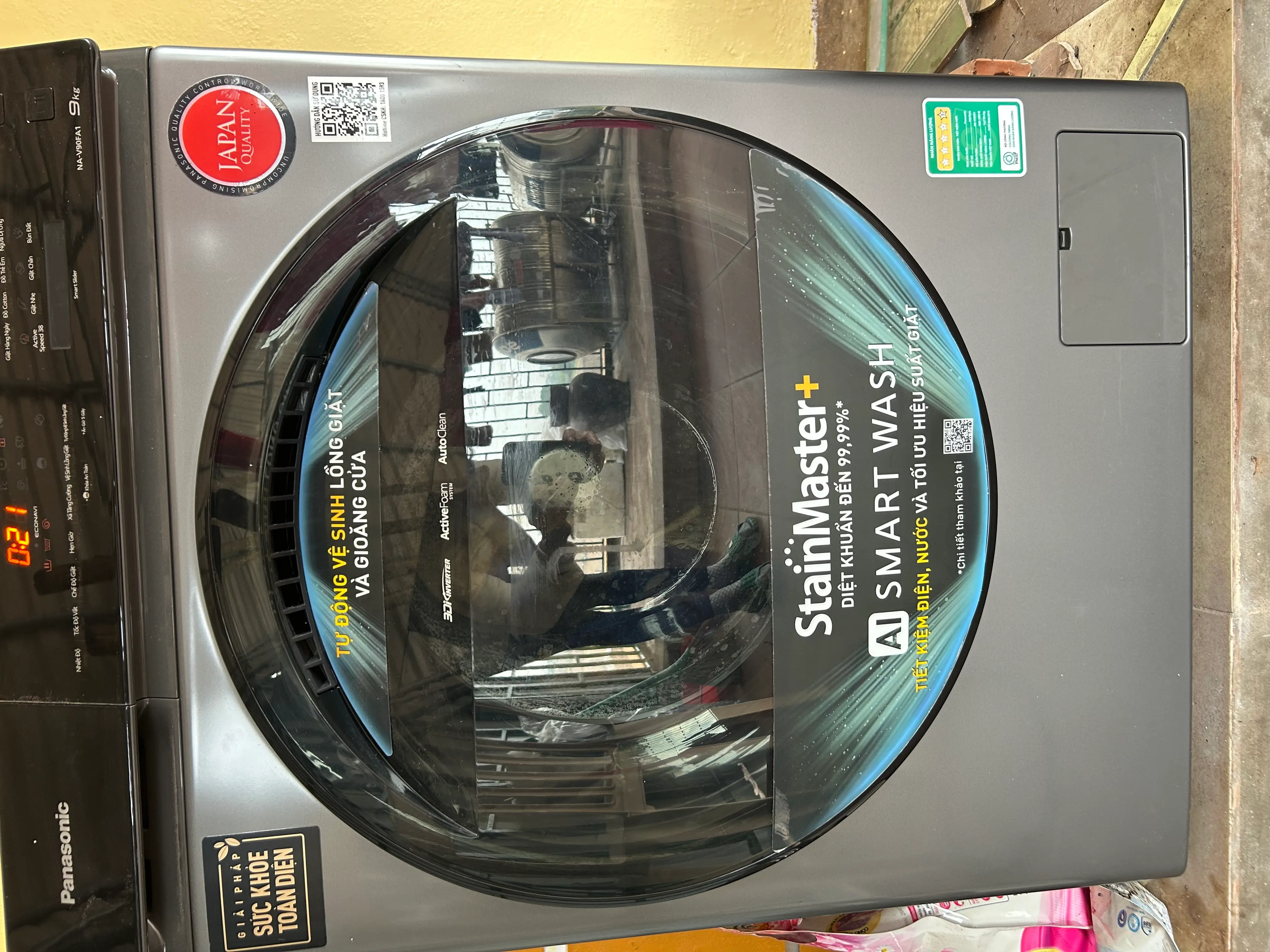 Khách hàng review Máy giặt Panasonic Inverter 9 kg NA-V90FA1LVT 4