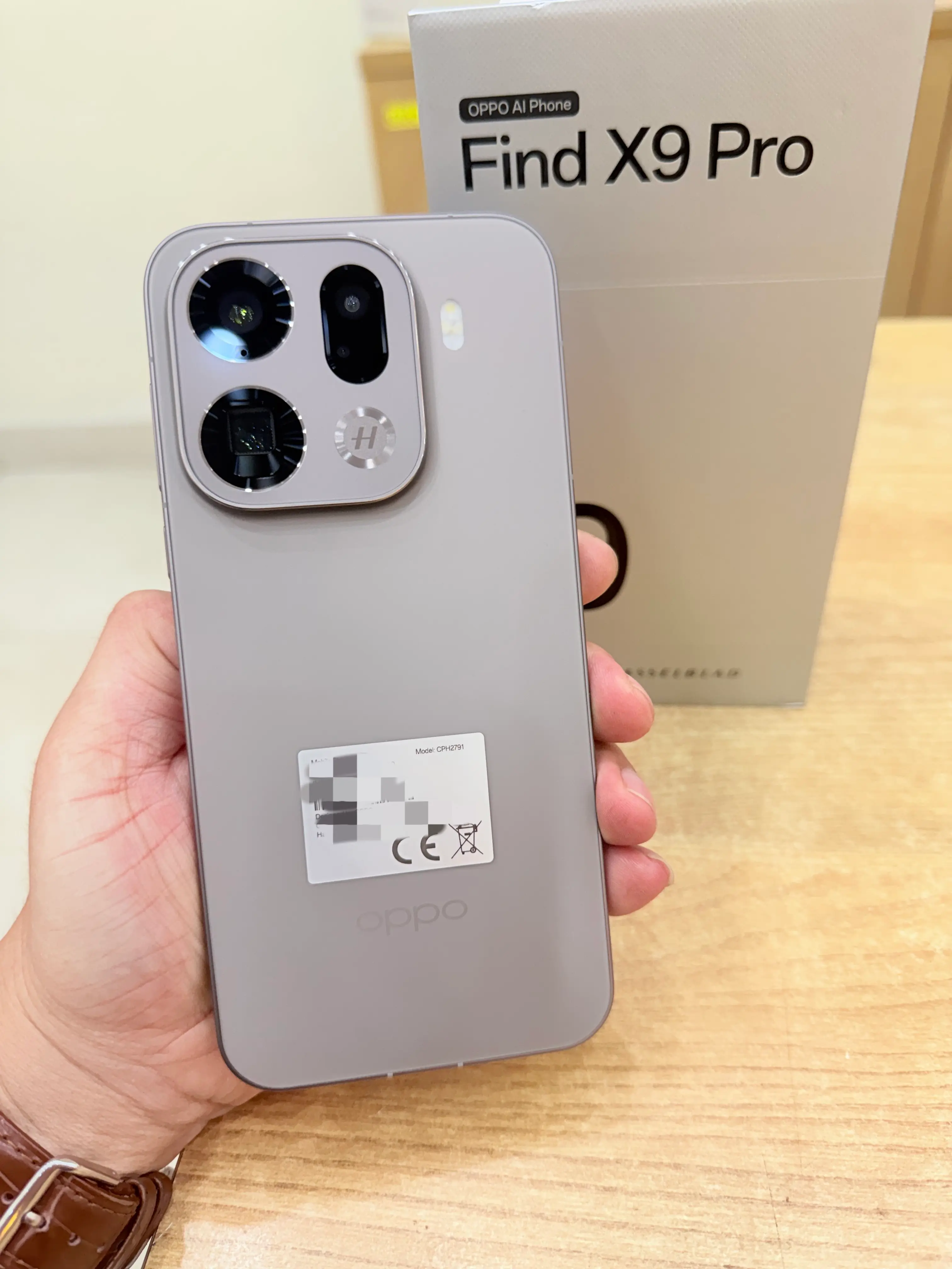 Khách hàng review Điện thoại OPPO Find X9 Pro 5G 16GB/512GB 2