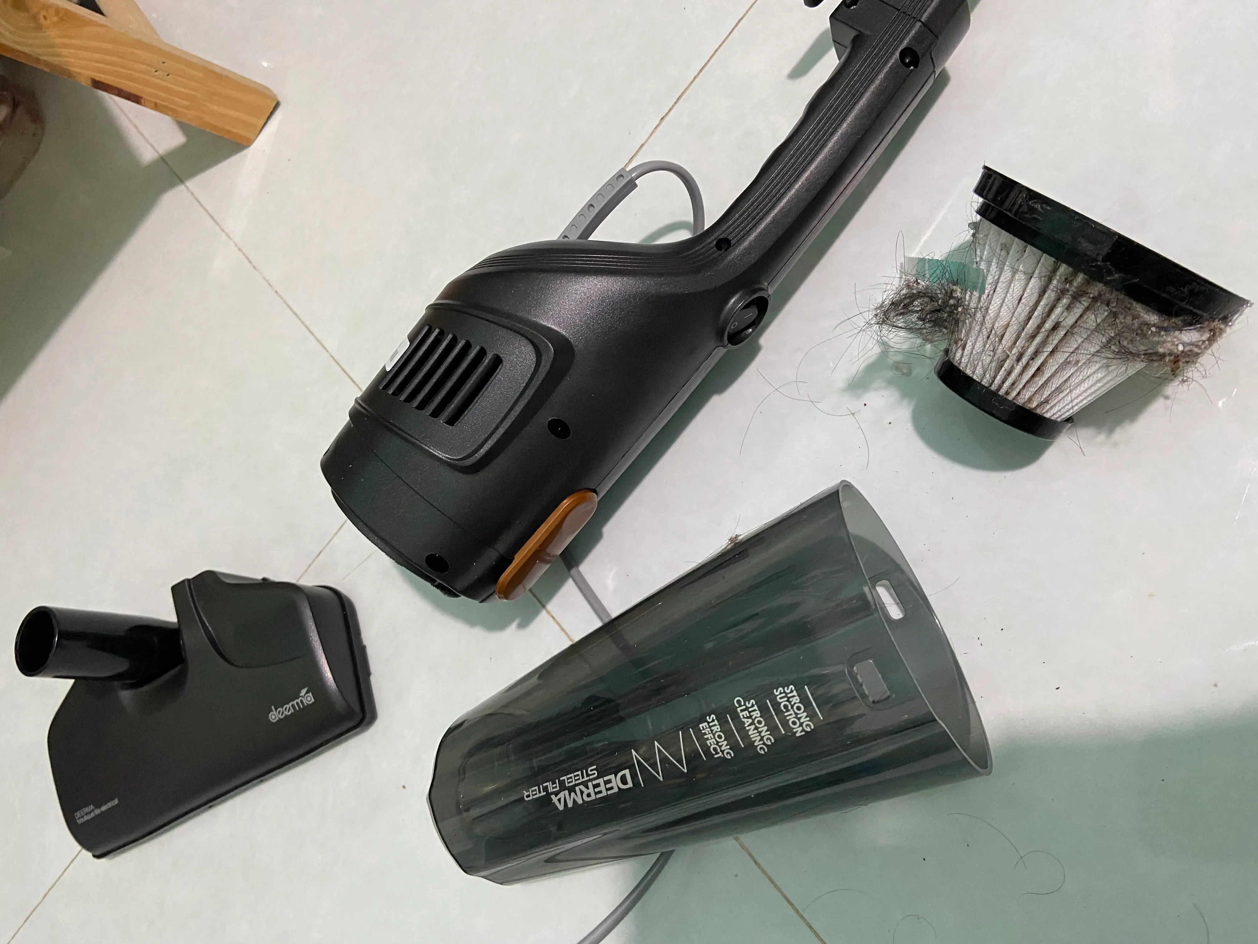 Khách hàng review Máy hút bụi cầm tay Deerma DX115C 1