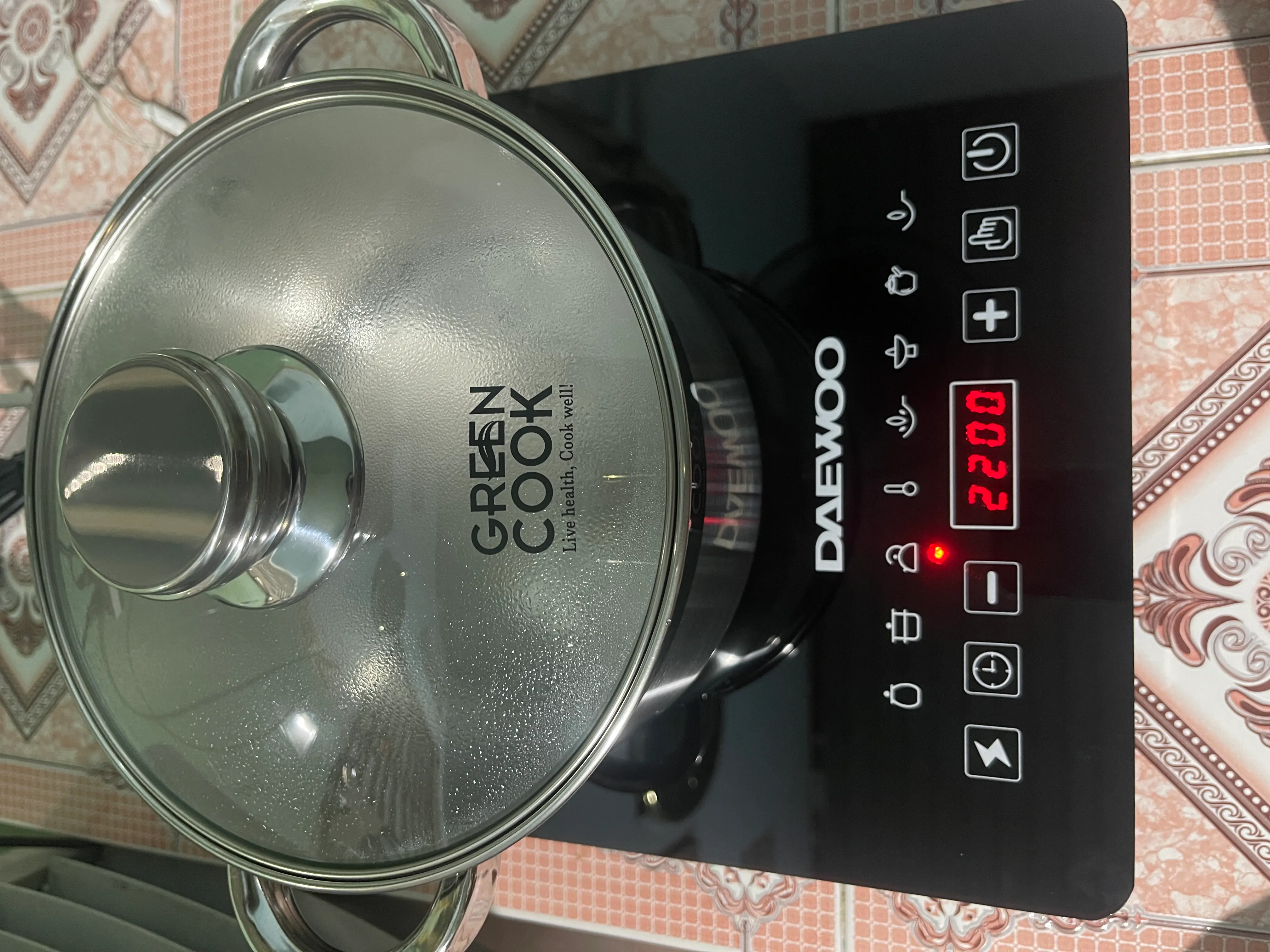 Khách hàng review Nồi inox 3 đáy nắp kính 20 cm Green Cook GCS2515-20IH 4