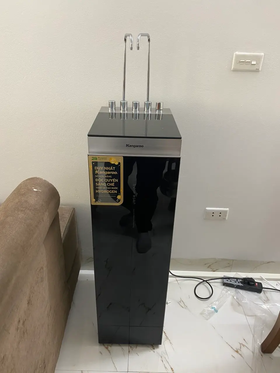 Khách hàng review Máy lọc nước RO nóng nguội lạnh Hydrogen Kangaroo Sumire KG12A6 12 lõi 9