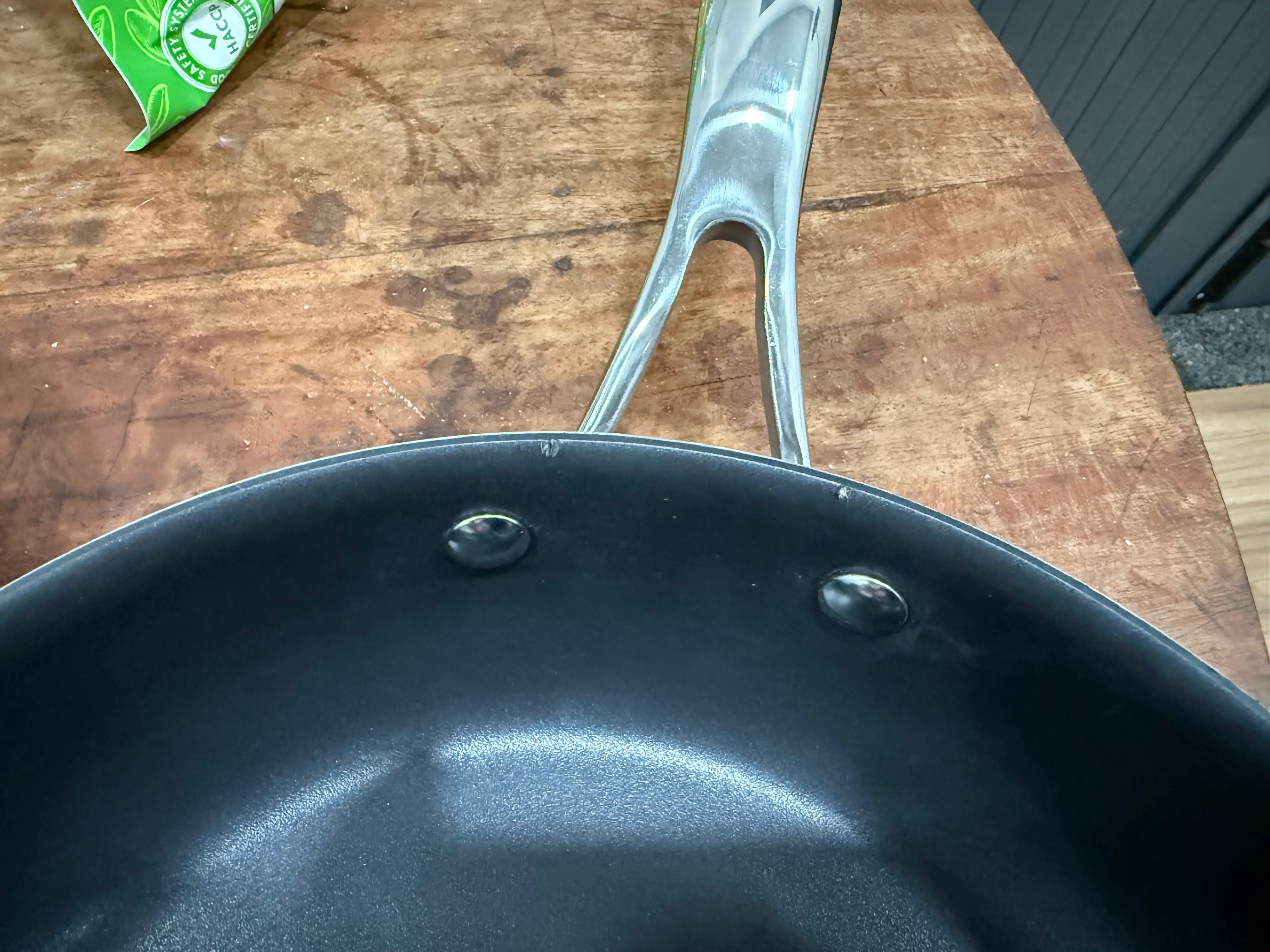 Khách hàng review Chảo inox chống dính đáy từ 24 cm Elmich Tri-Max 2353738 1