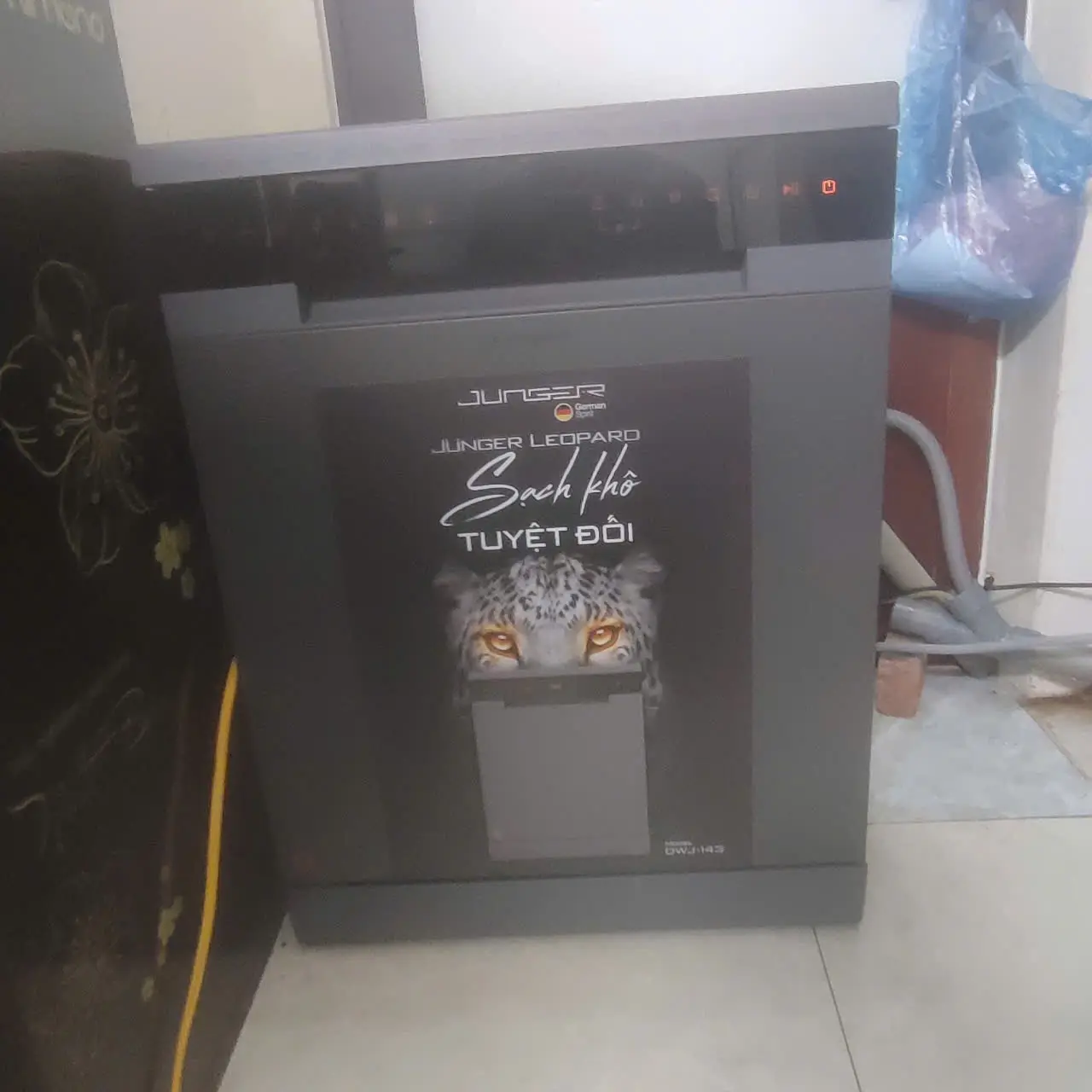 Khách hàng review Máy rửa chén độc lập Junger Leopard DWJ-143 14