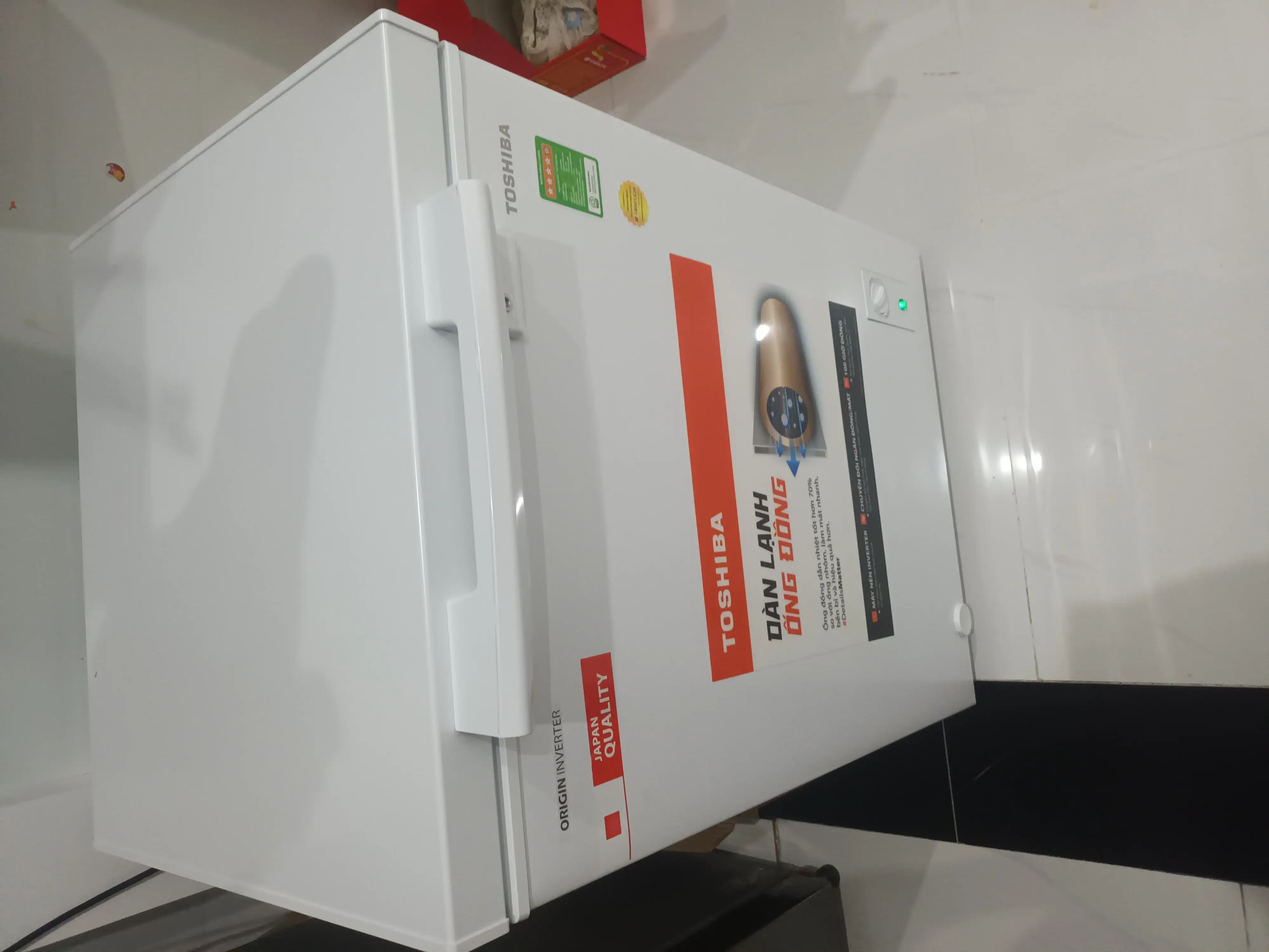 Khách hàng review Tủ đông Toshiba Inverter 143 lít GR-RC185CM-PMV(01) 3
