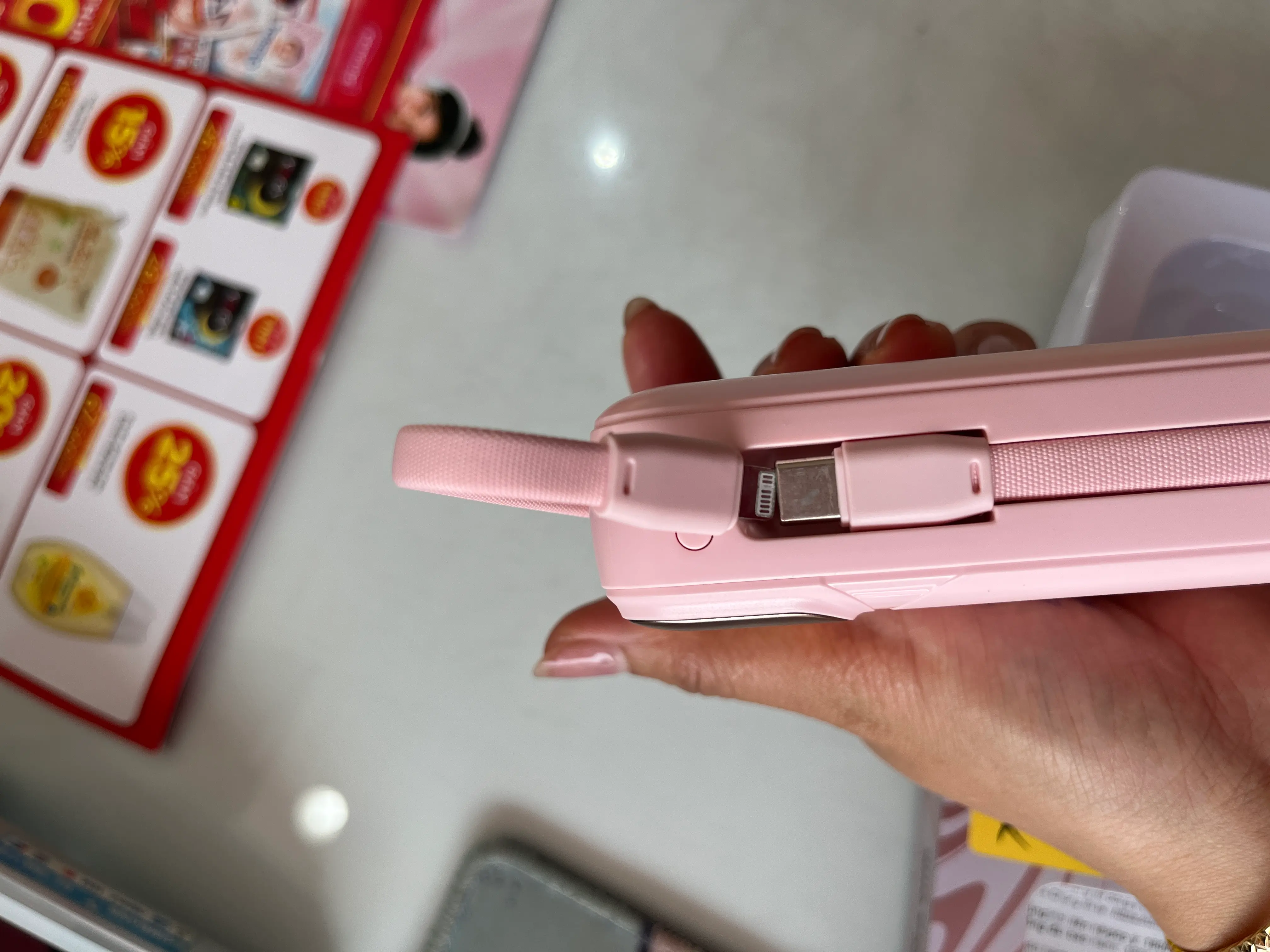 Khách hàng review Pin sạc dự phòng Polymer 20000mAh Type C PD QC 3.0 22.5W Xmobile MH811 kèm Cáp Lightning và Type C 2