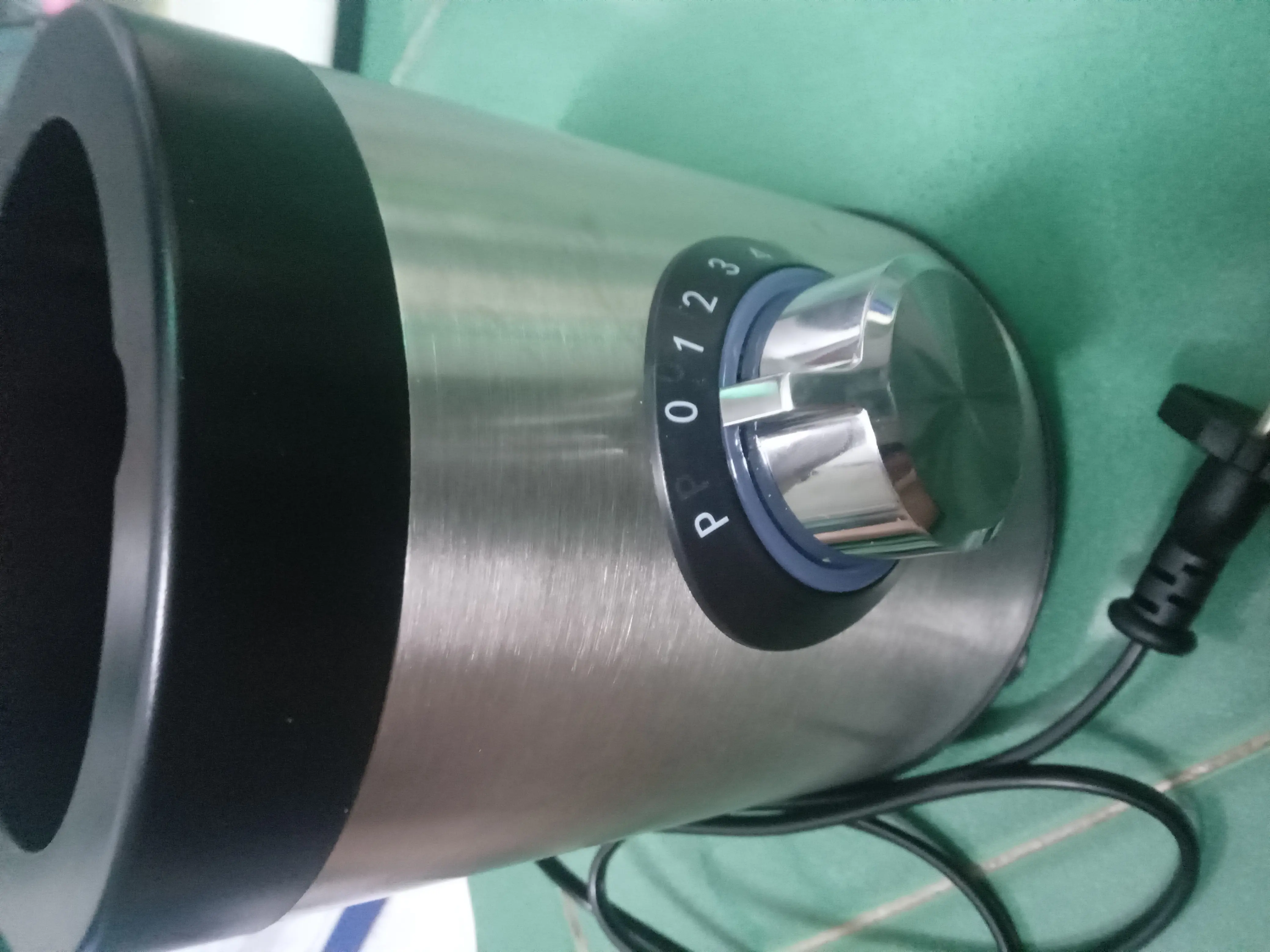 Khách hàng review Máy xay sinh tố Kangaroo KGBL600X 2