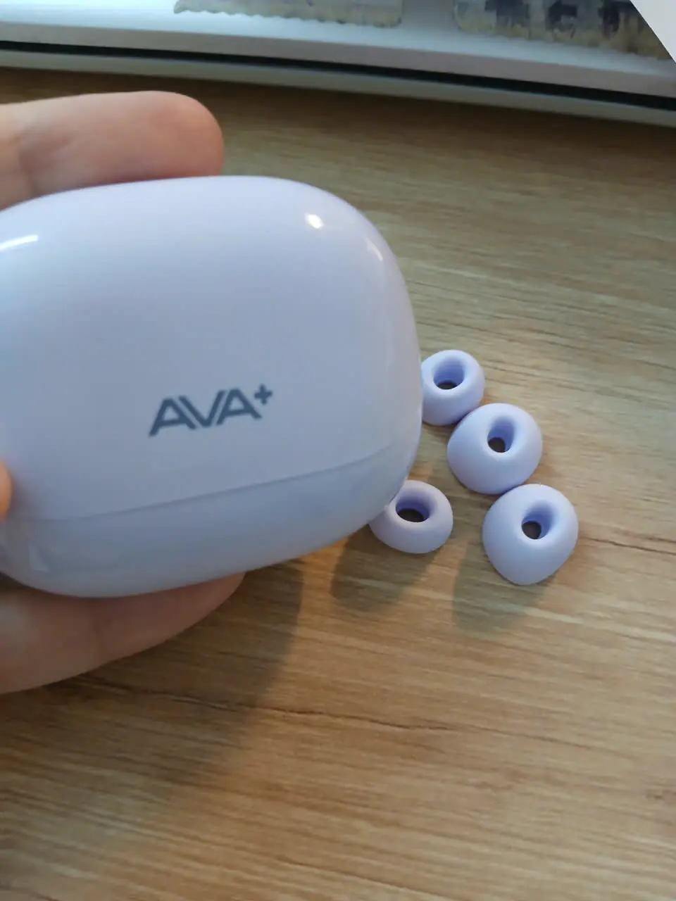 Khách hàng review Tai nghe Bluetooth True Wireless AVA  FreeGo PT52 6
