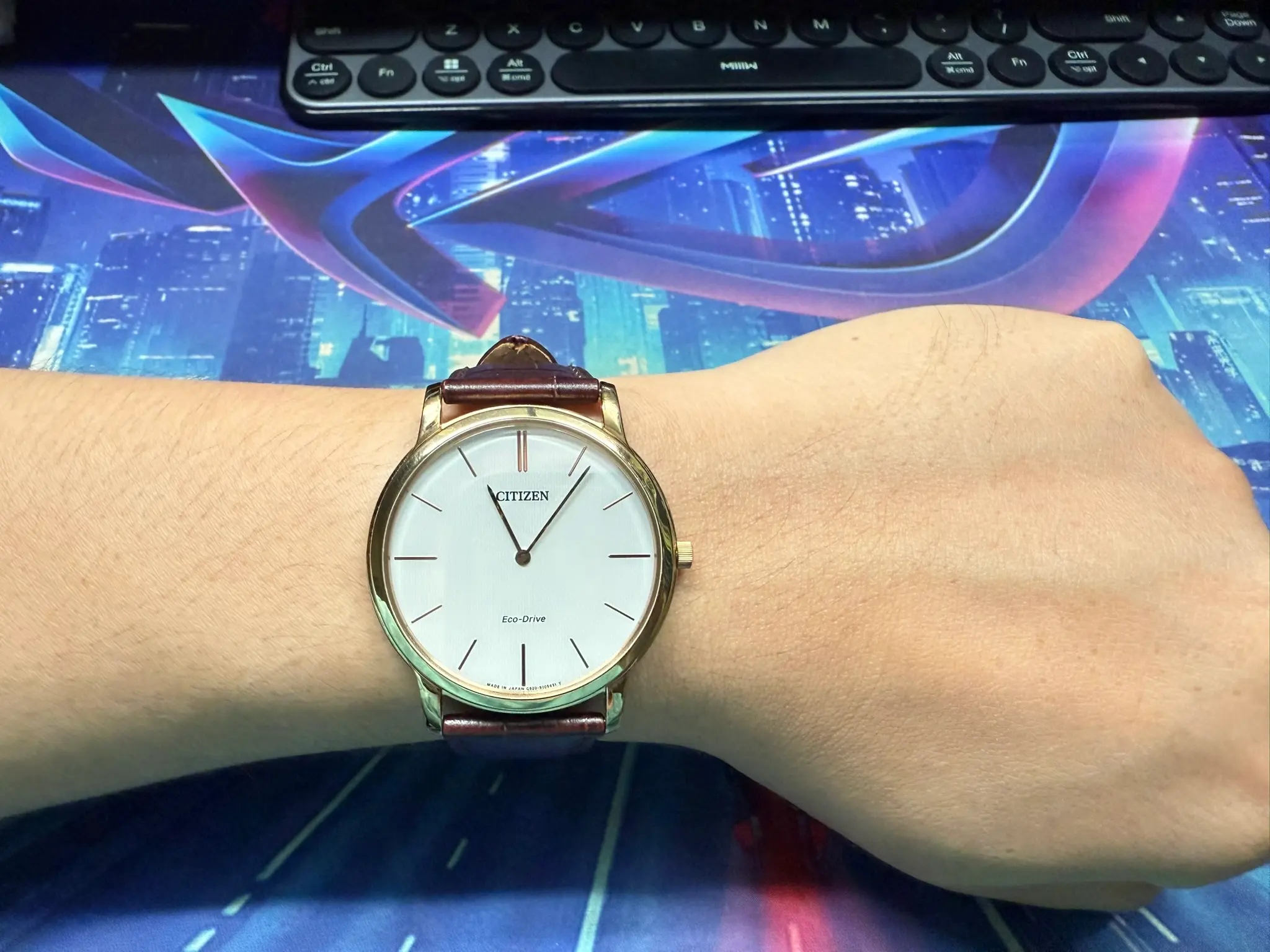 Khách hàng review Đồng hồ CITIZEN 39 mm Nam AR1113-12A 2