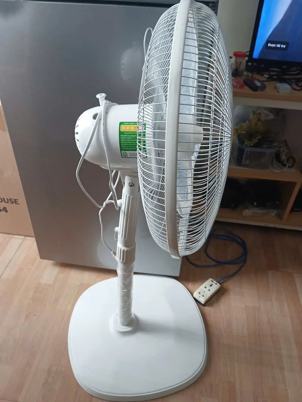 Khách hàng review Quạt lửng Comfee 3 cánh CF-FF4019VEW 48W 2