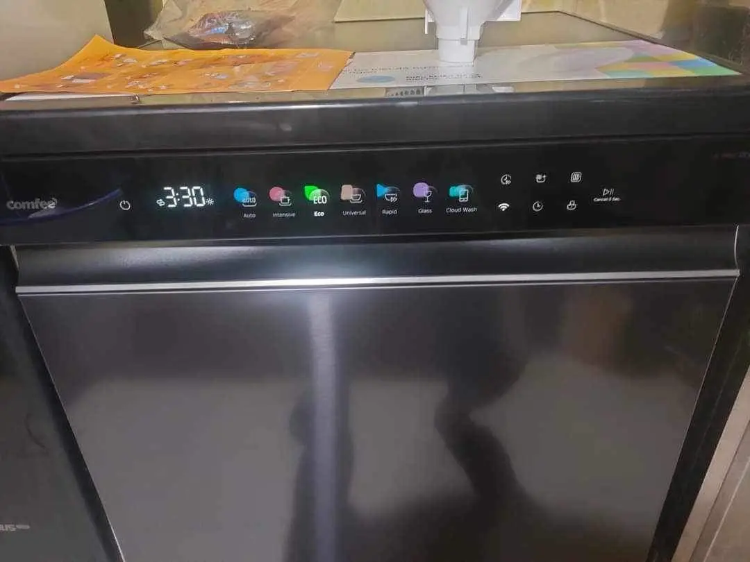 Khách hàng review Máy rửa chén độc lập Comfee CDWEF1533GB-WU-VN 7