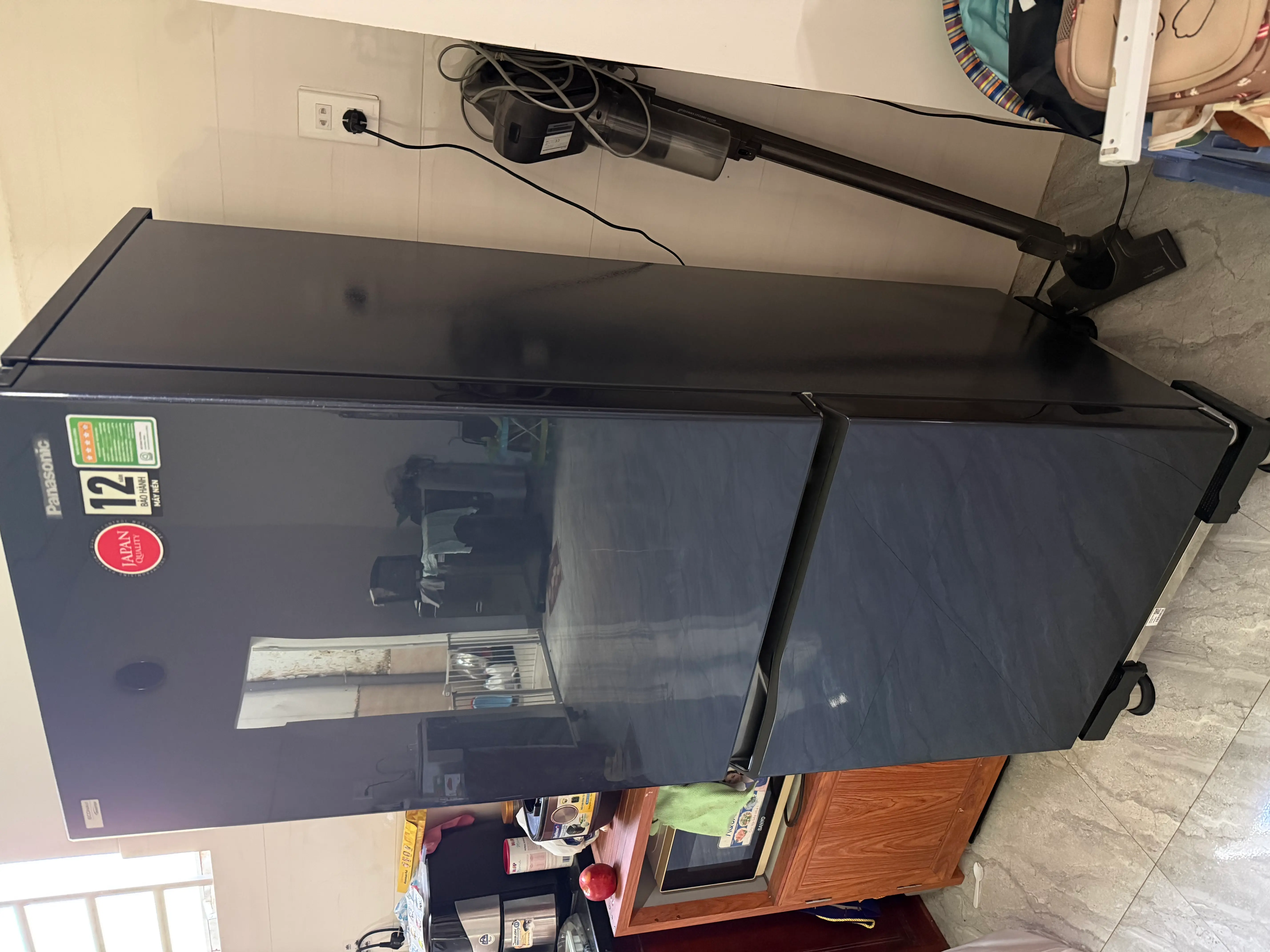 Khách hàng review Tủ lạnh Panasonic Inverter 251 lít NR-SP275CPAV 6