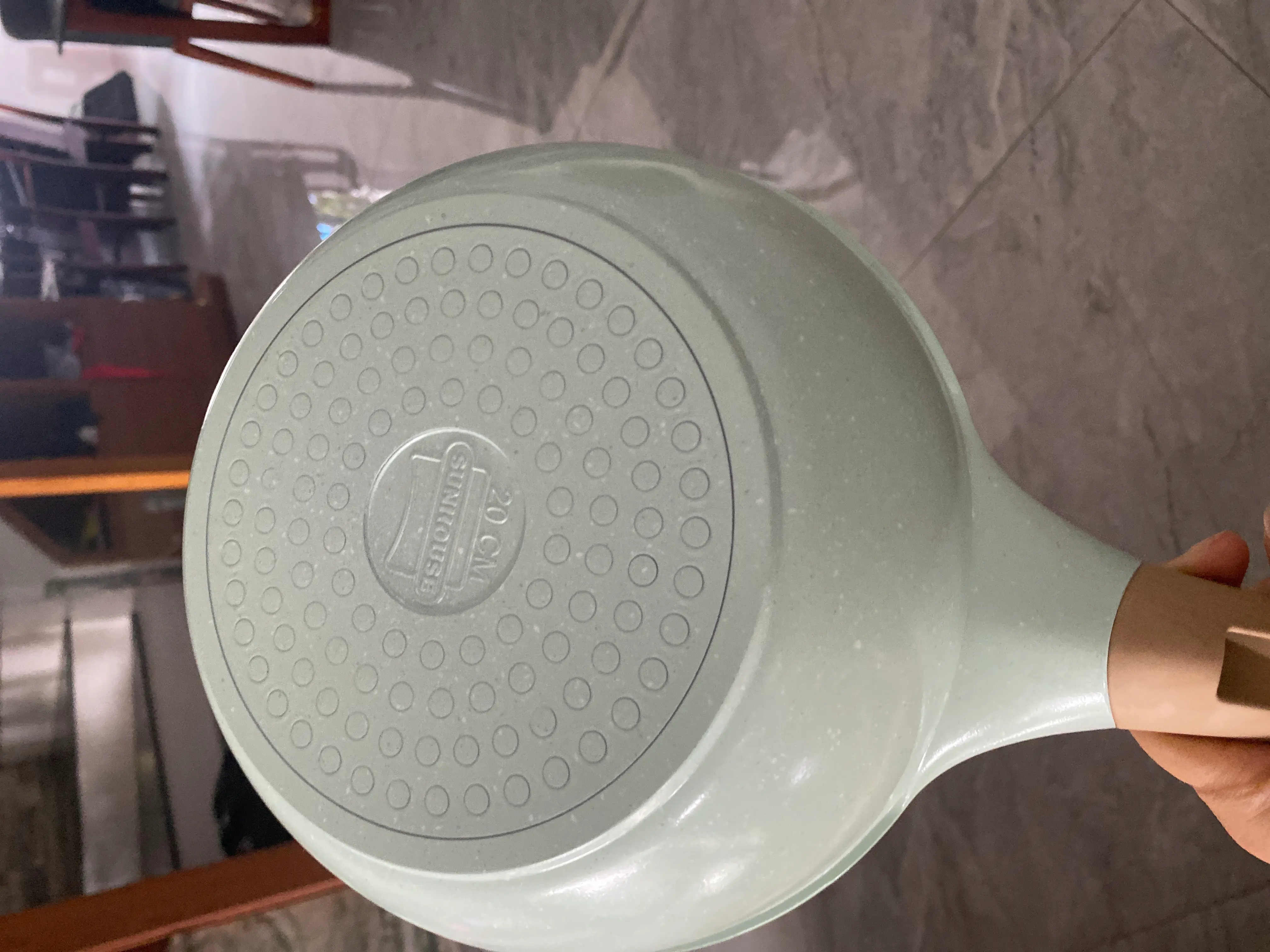 Khách hàng review Chảo nhôm sâu chống dính đáy từ 20cm Sunhouse Healthy SBDS20MT 1