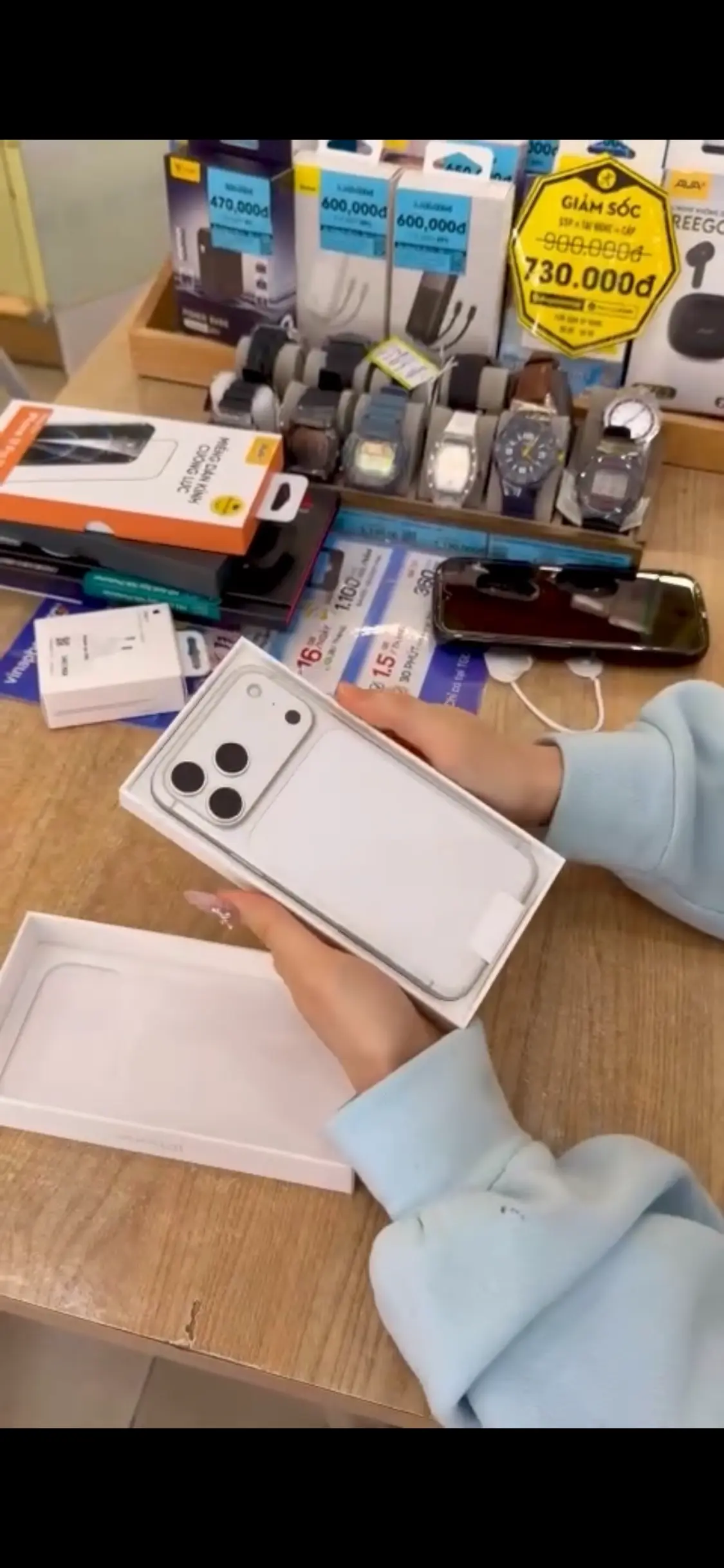 Khách hàng review Điện thoại iPhone 17 Pro Max 256GB 9