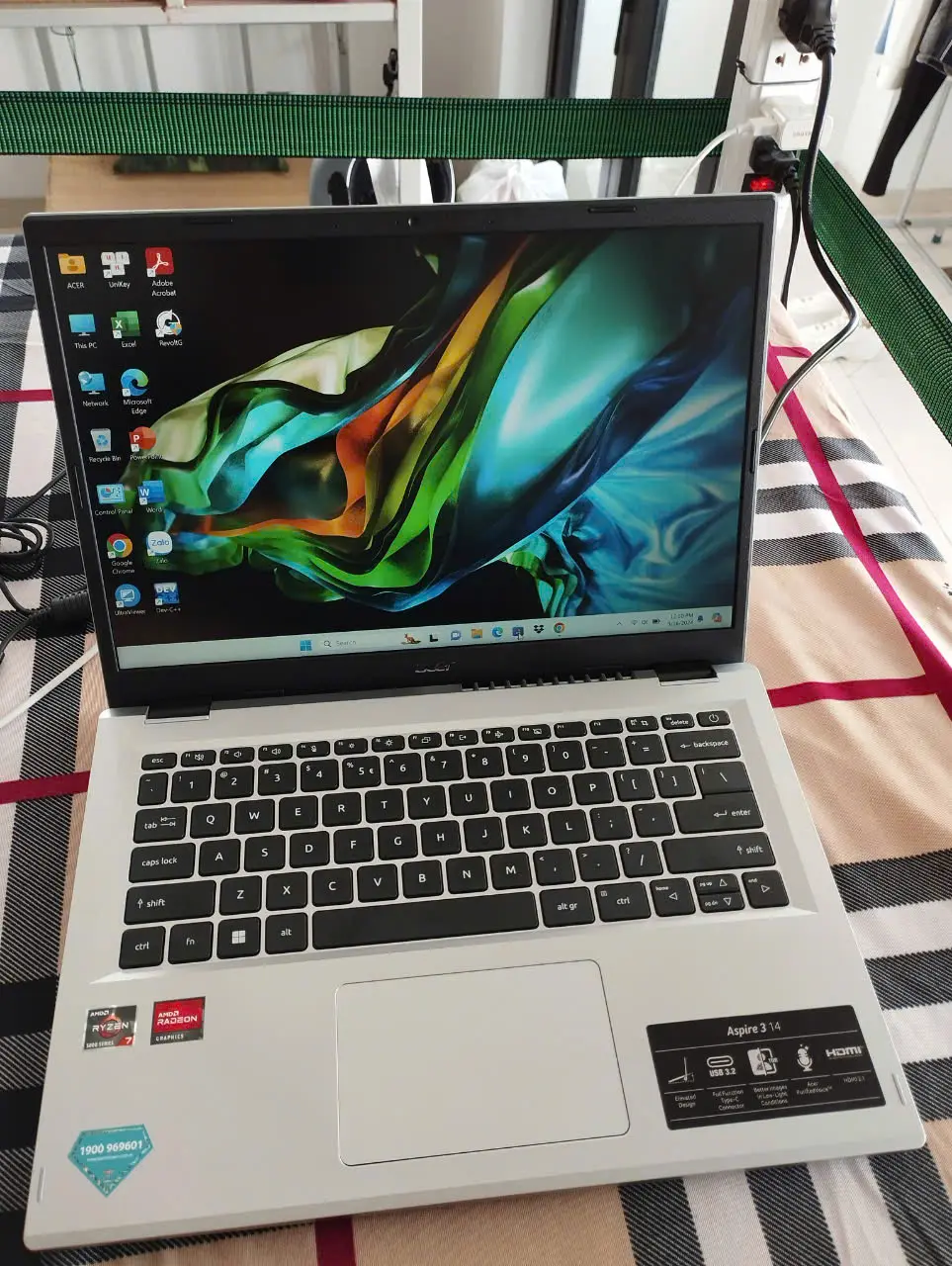 Khách hàng review Laptop Acer Aspire 3 A314 42P R3B3 - NX.KSFSV.001 (R7 5700U, 16GB, 512GB, WUXGA, Win11) 5