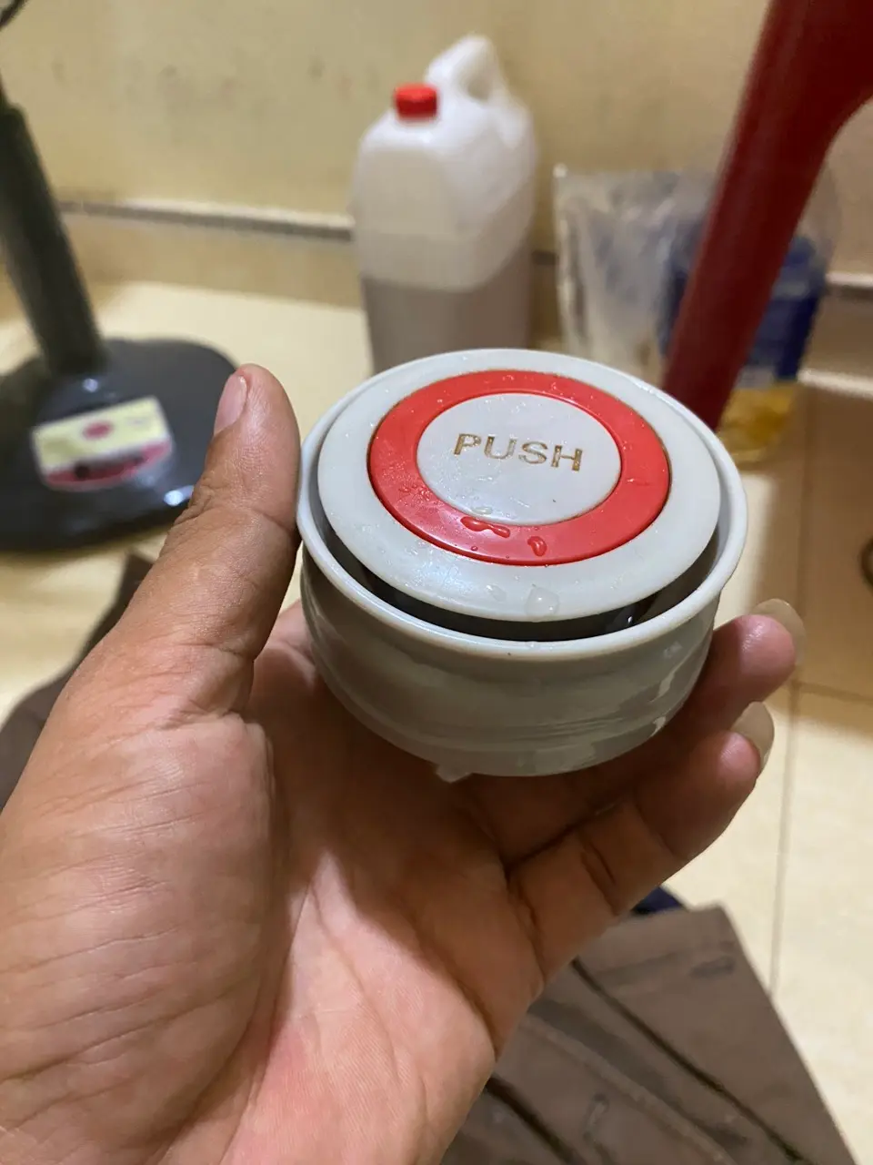 Khách hàng review Bình giữ nhiệt inox 1500 ml Delites H21 Bạc 1