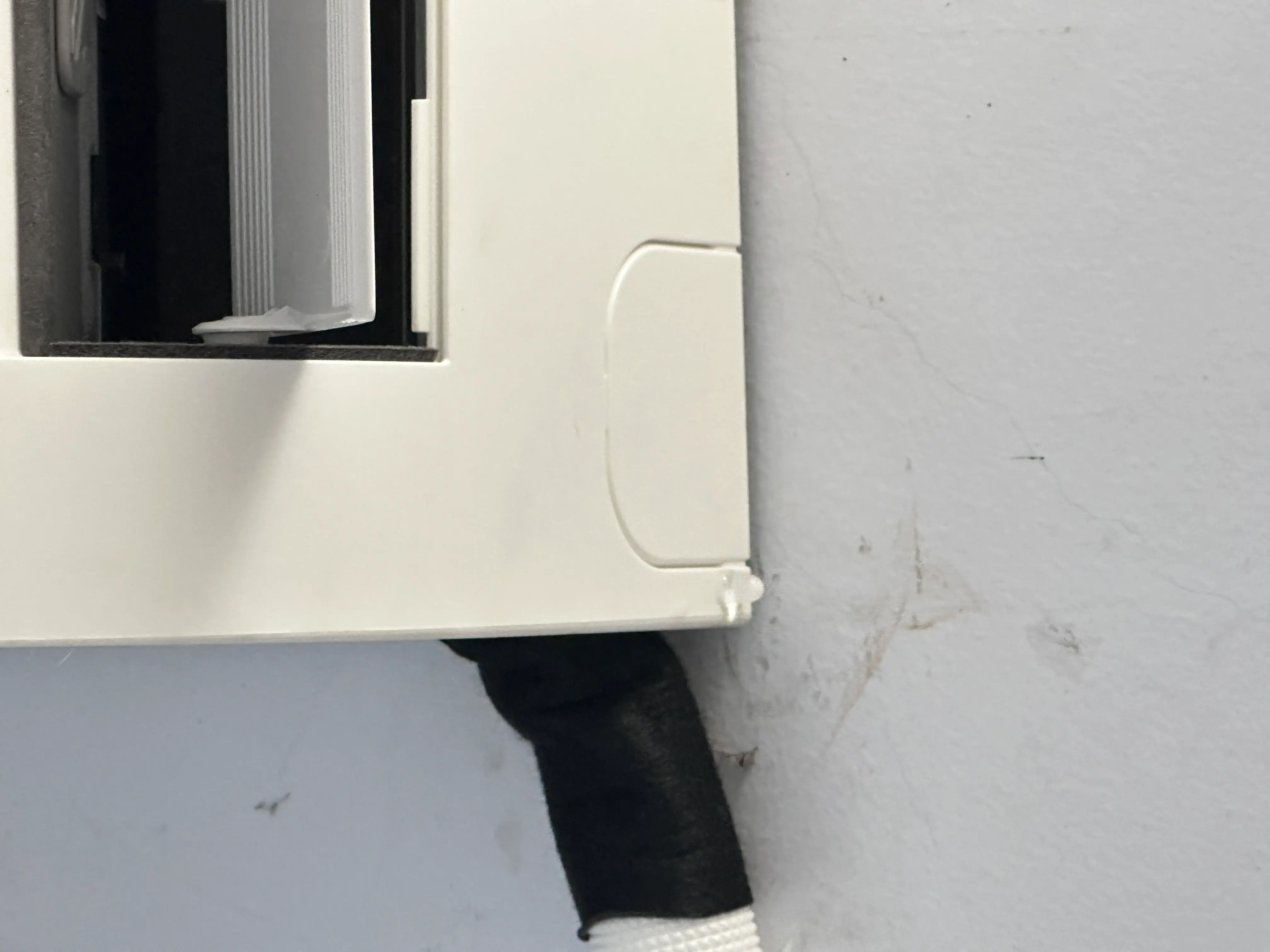Khách hàng review Máy lạnh Daikin Inverter 1 HP ATKB25YVMV 2