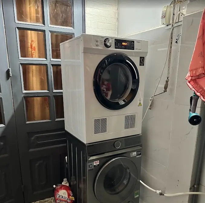 Khách hàng review Máy sấy thông hơi Aqua 7 kg AQH-V700FW 1