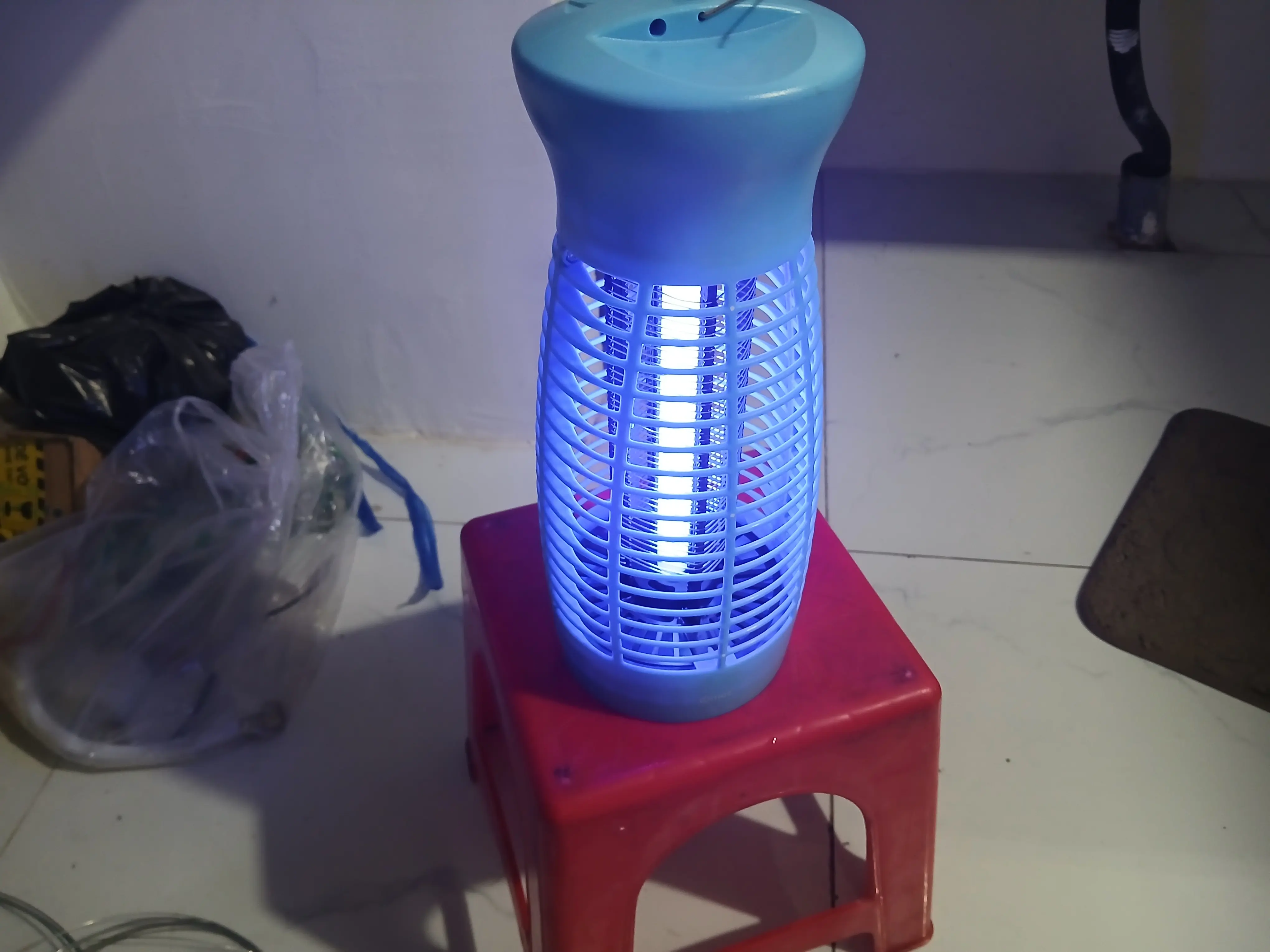 Khách hàng review Đèn diệt côn trùng đa năng Comet CM069 1