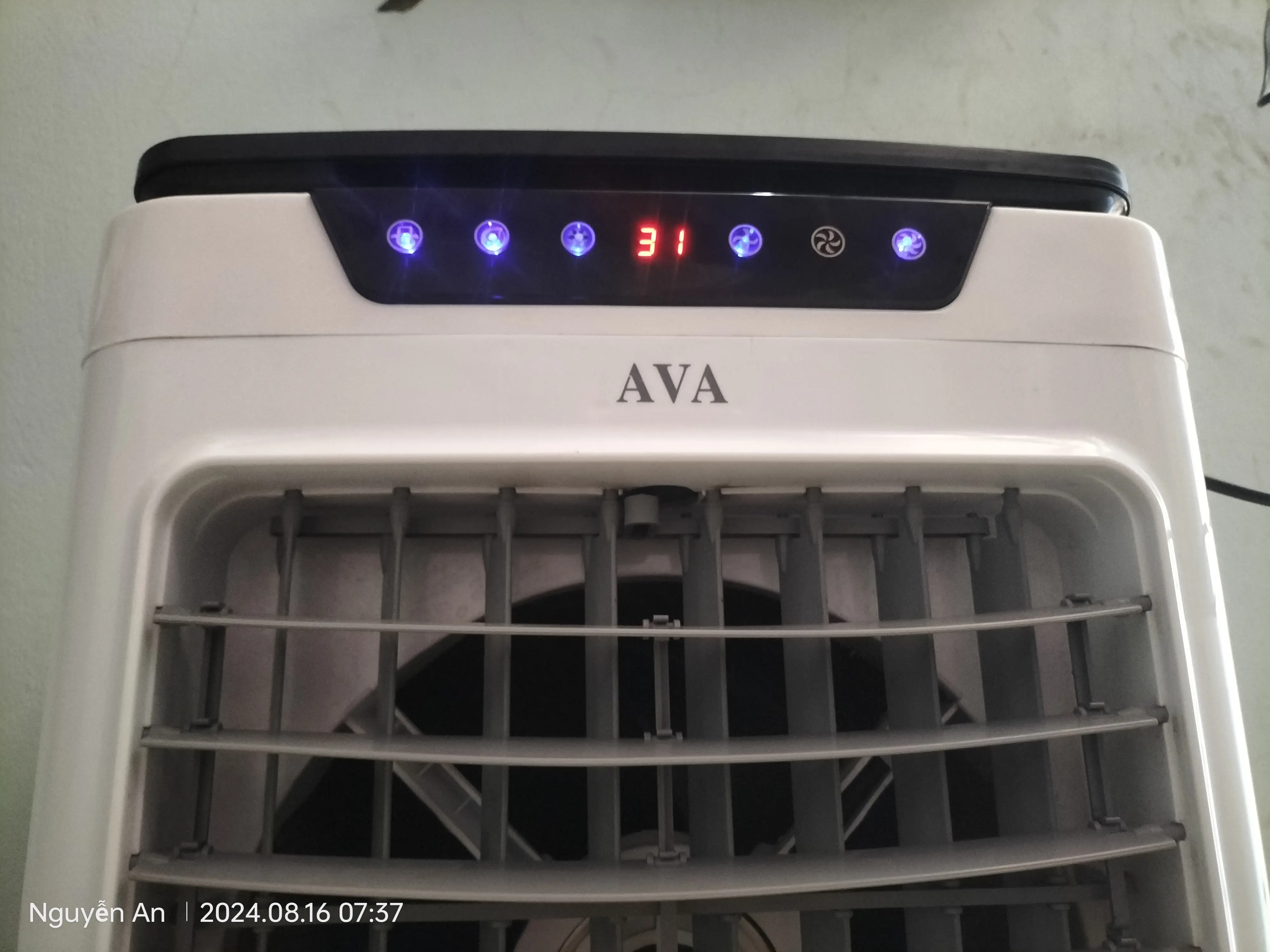 Khách hàng review Quạt điều hòa AVA RPD-80 130W 19